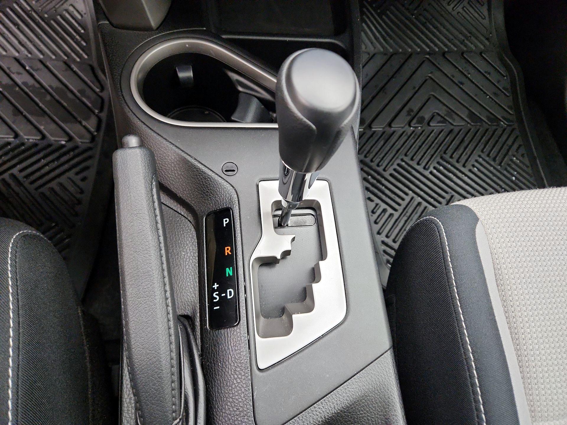 Thumbnail: 2016 Toyota RAV4 - 17