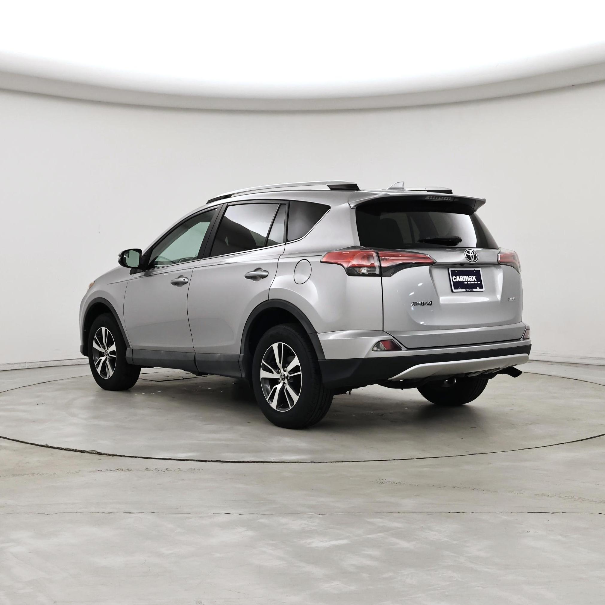 Thumbnail: 2016 Toyota RAV4 - 2