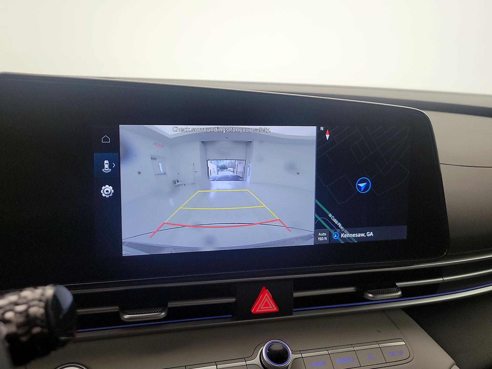 Thumbnail: 2025 Hyundai Elantra - 15