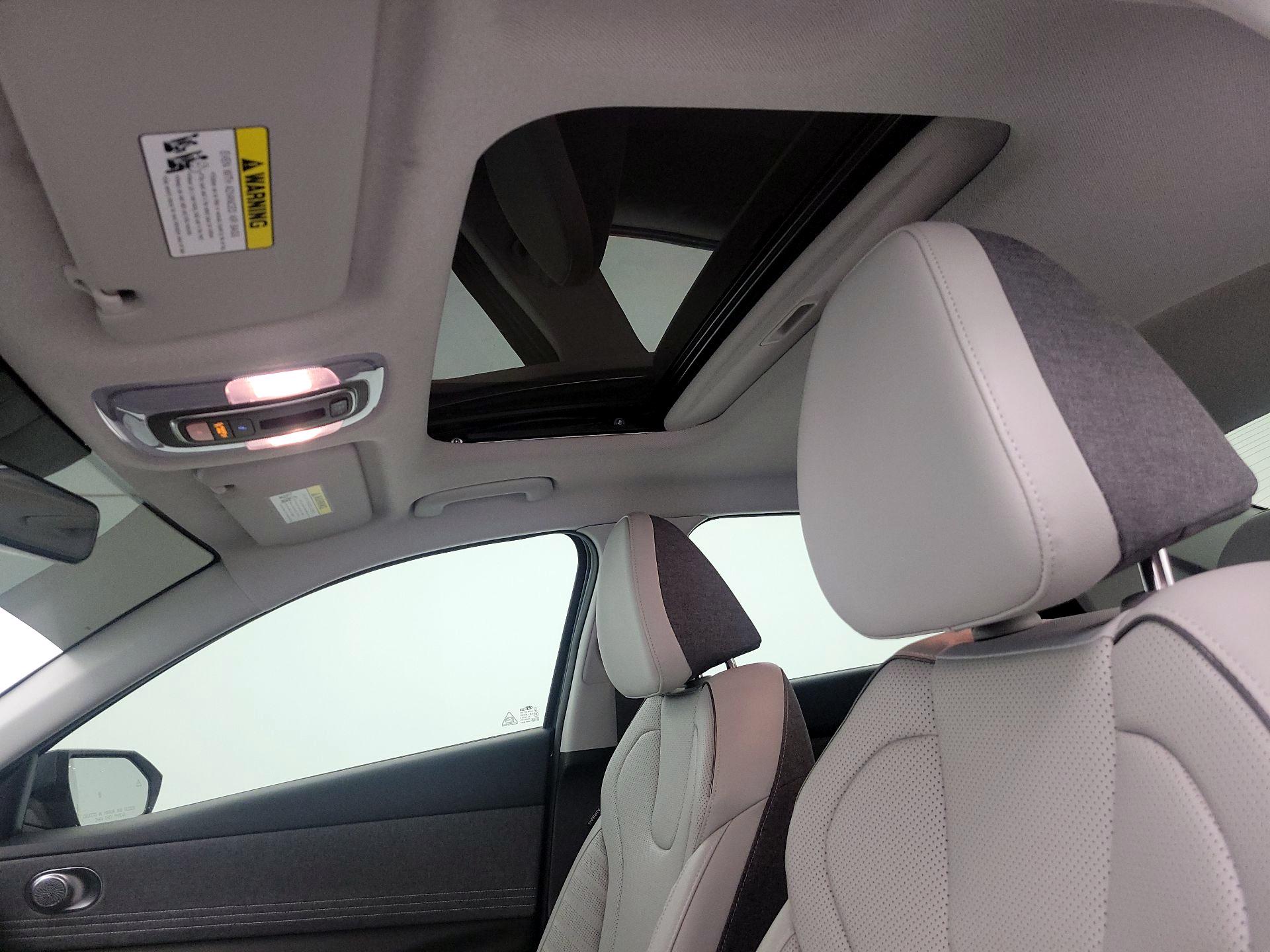 Thumbnail: 2025 Hyundai Elantra - 20