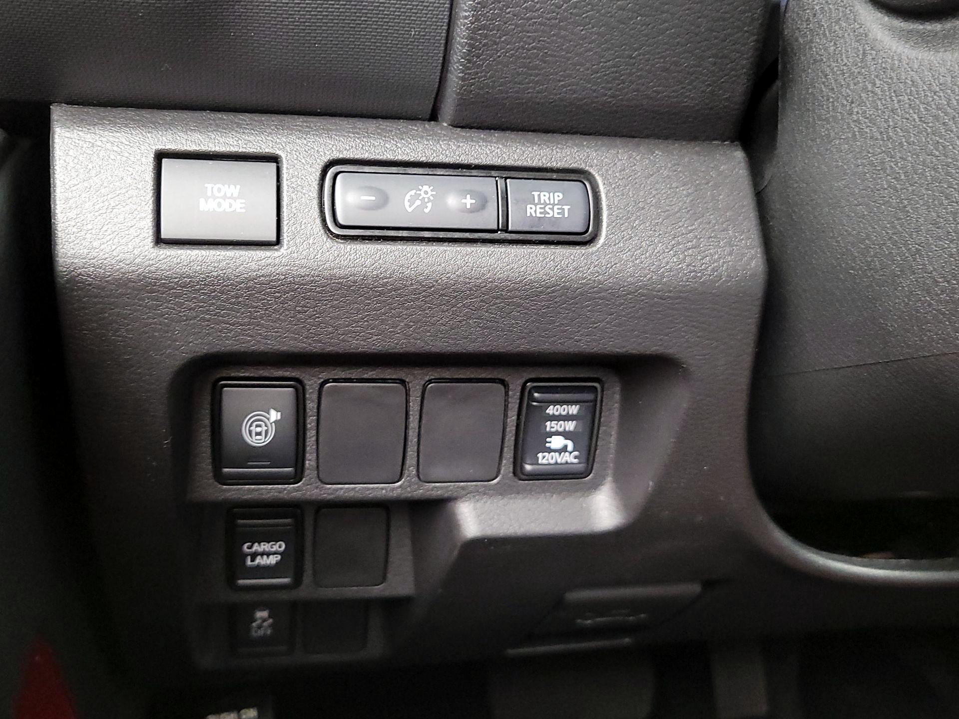 Thumbnail: 2024 Nissan Frontier - 13