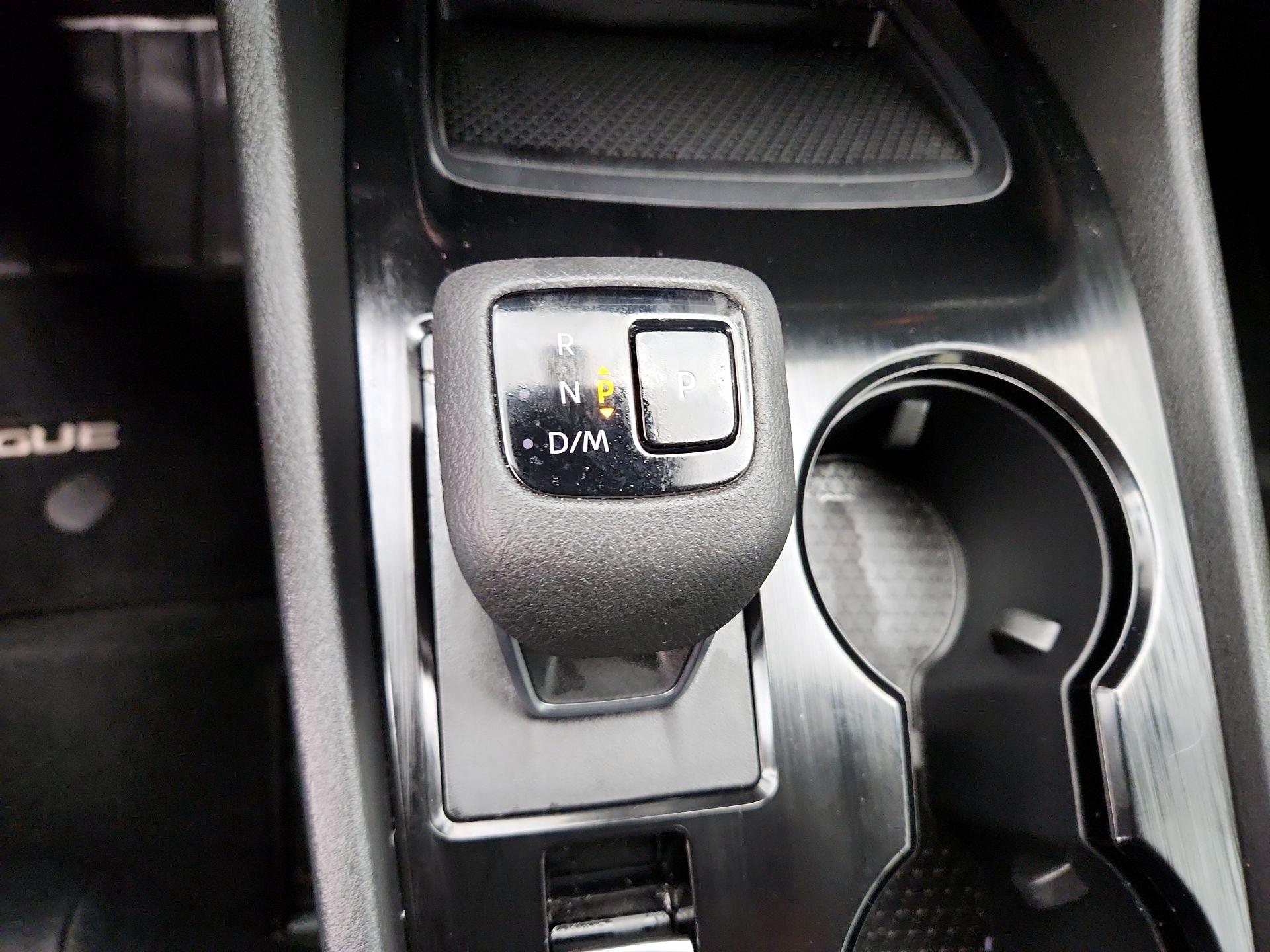 Thumbnail: 2022 Nissan Rogue - 17