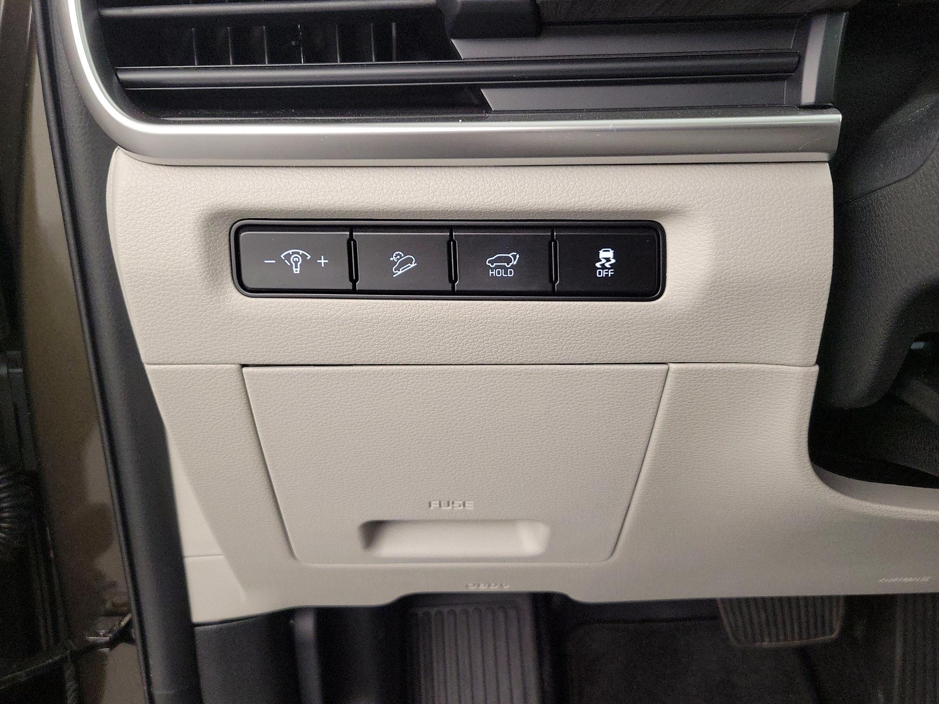 Thumbnail: 2023 Kia Telluride - 13