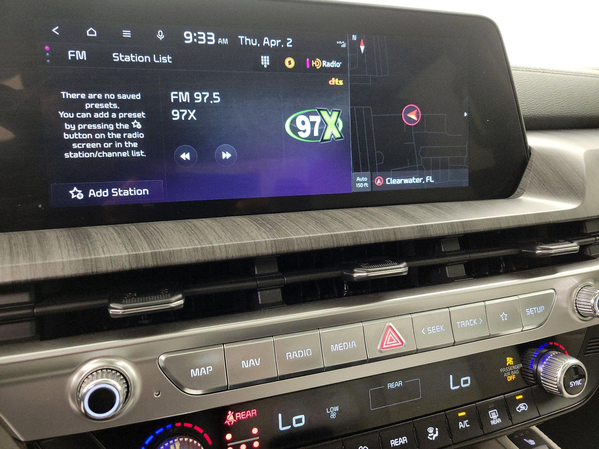 Thumbnail: 2023 Kia Telluride - 16