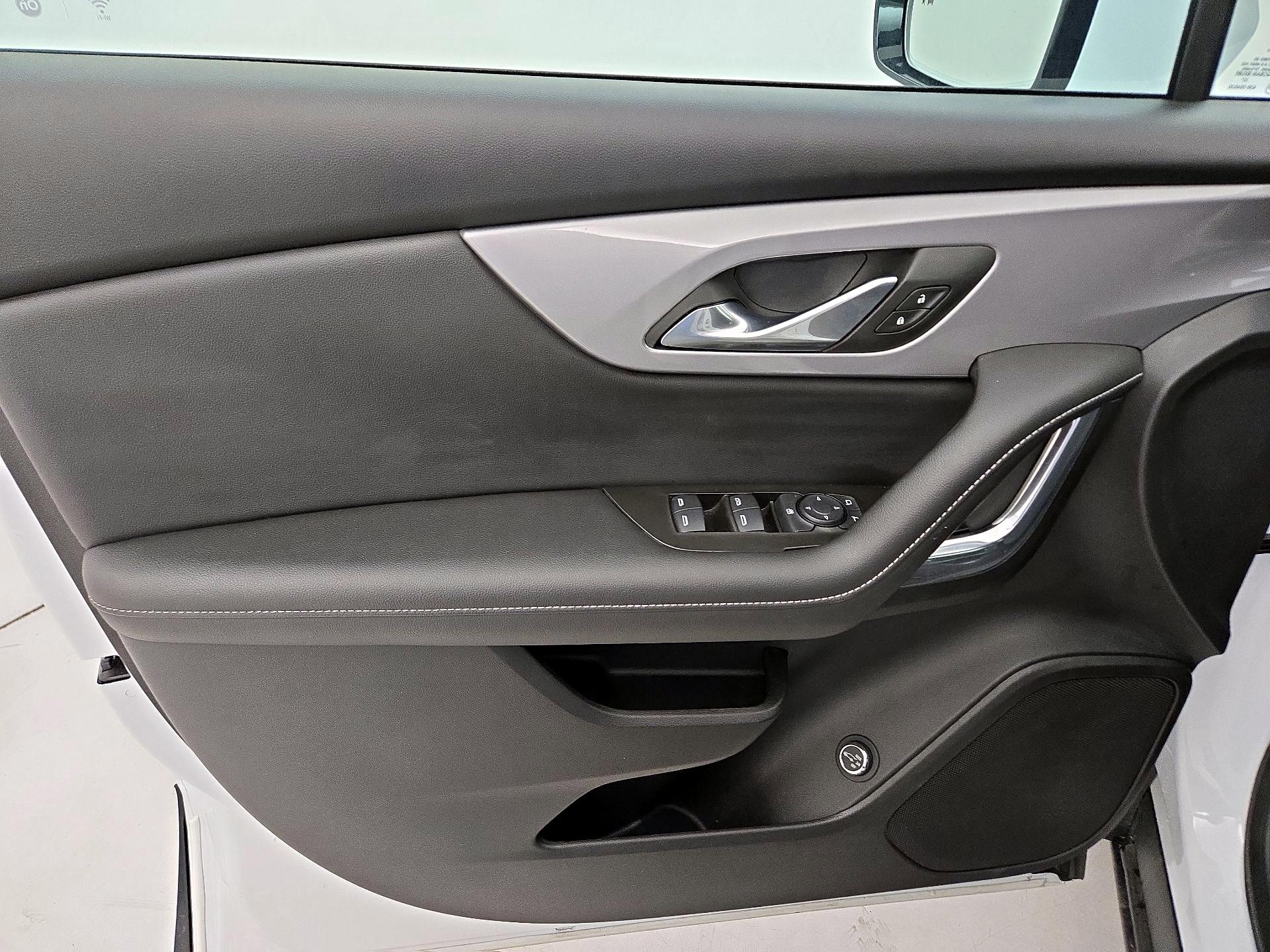 Thumbnail: 2024 Chevrolet Blazer - 12