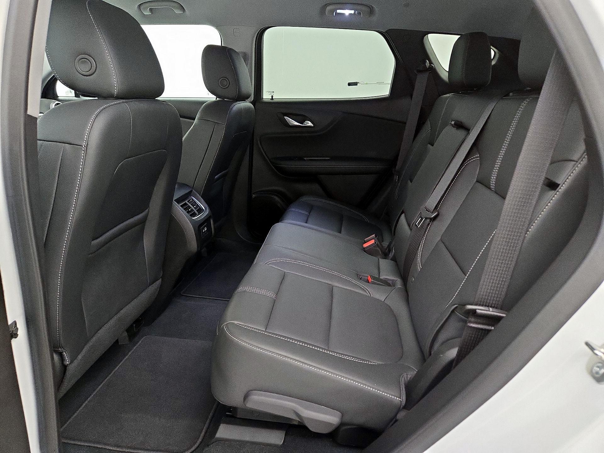 Thumbnail: 2024 Chevrolet Blazer - 19