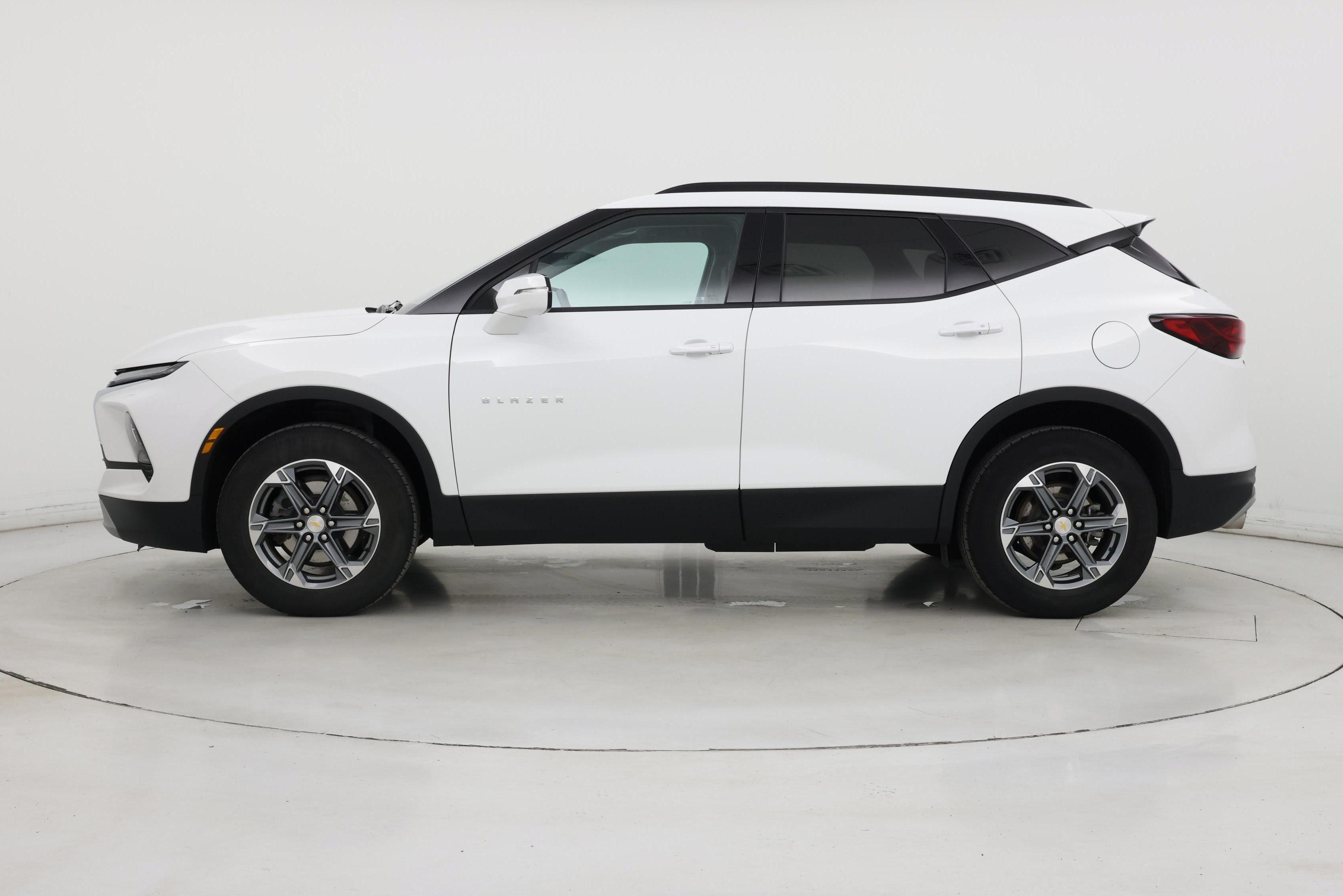 Thumbnail: 2024 Chevrolet Blazer - 3