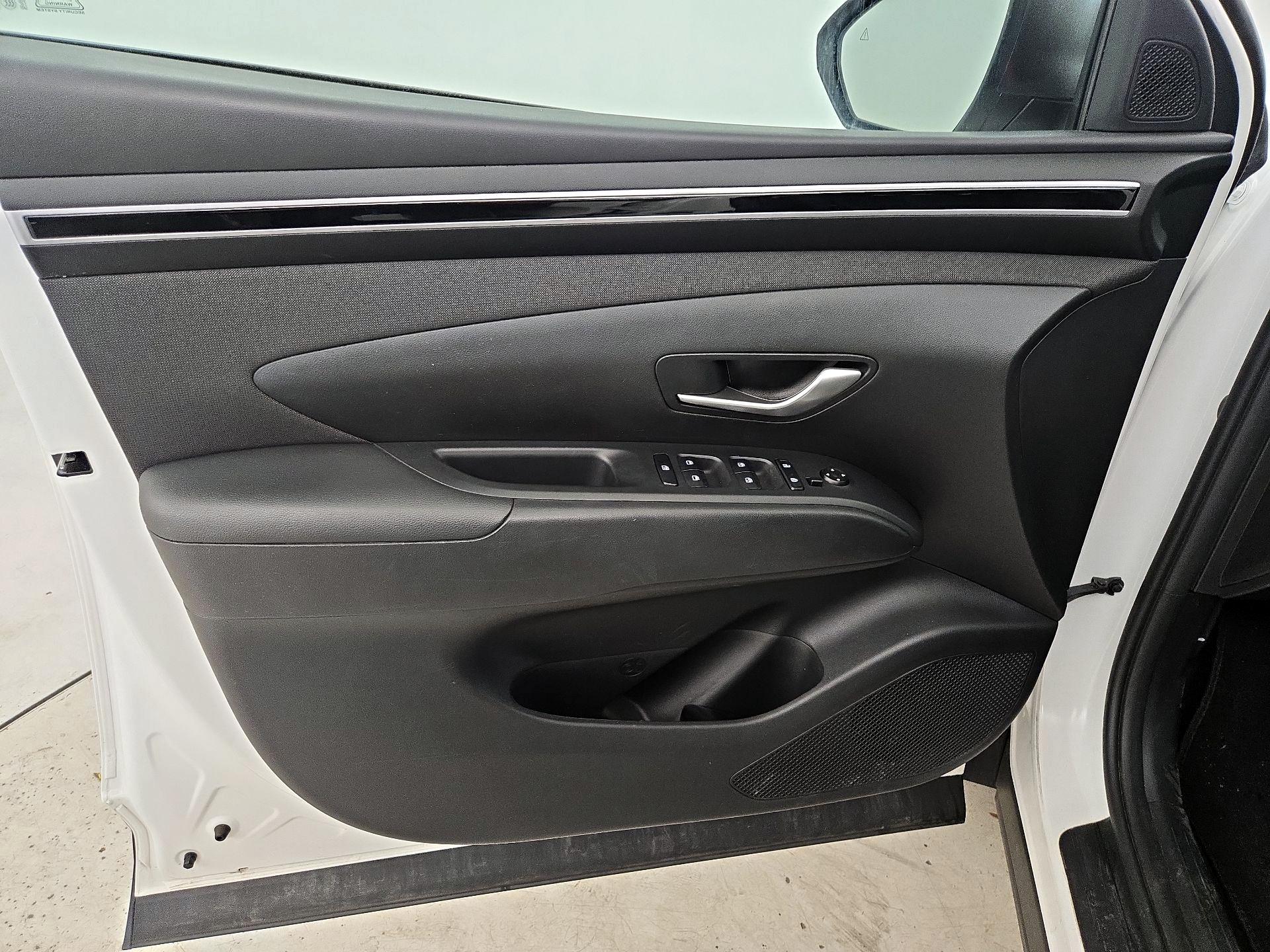 Thumbnail: 2023 Hyundai Tucson - 12