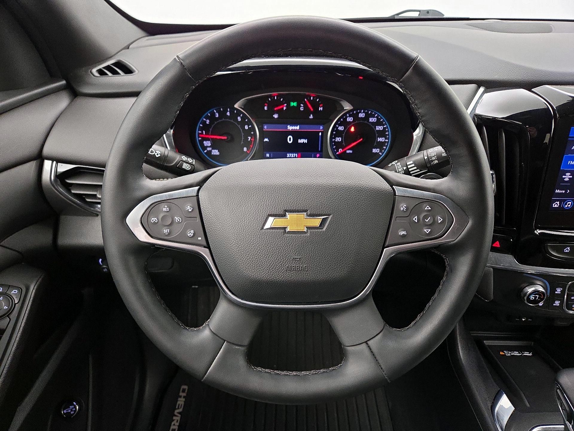 Thumbnail: 2023 Chevrolet Traverse - 10