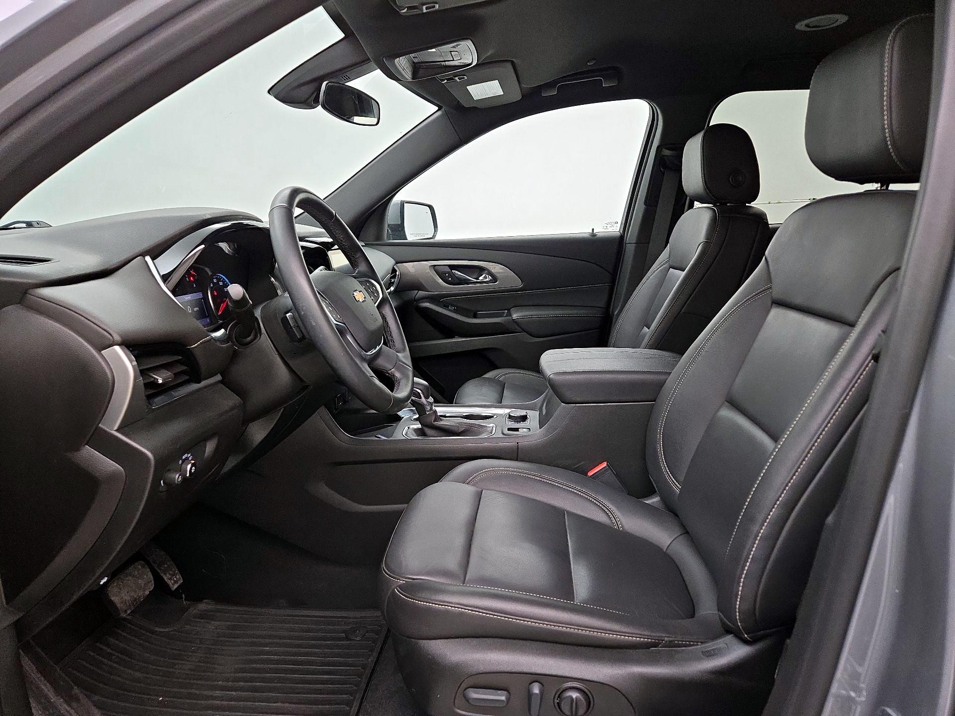 Thumbnail: 2023 Chevrolet Traverse - 11