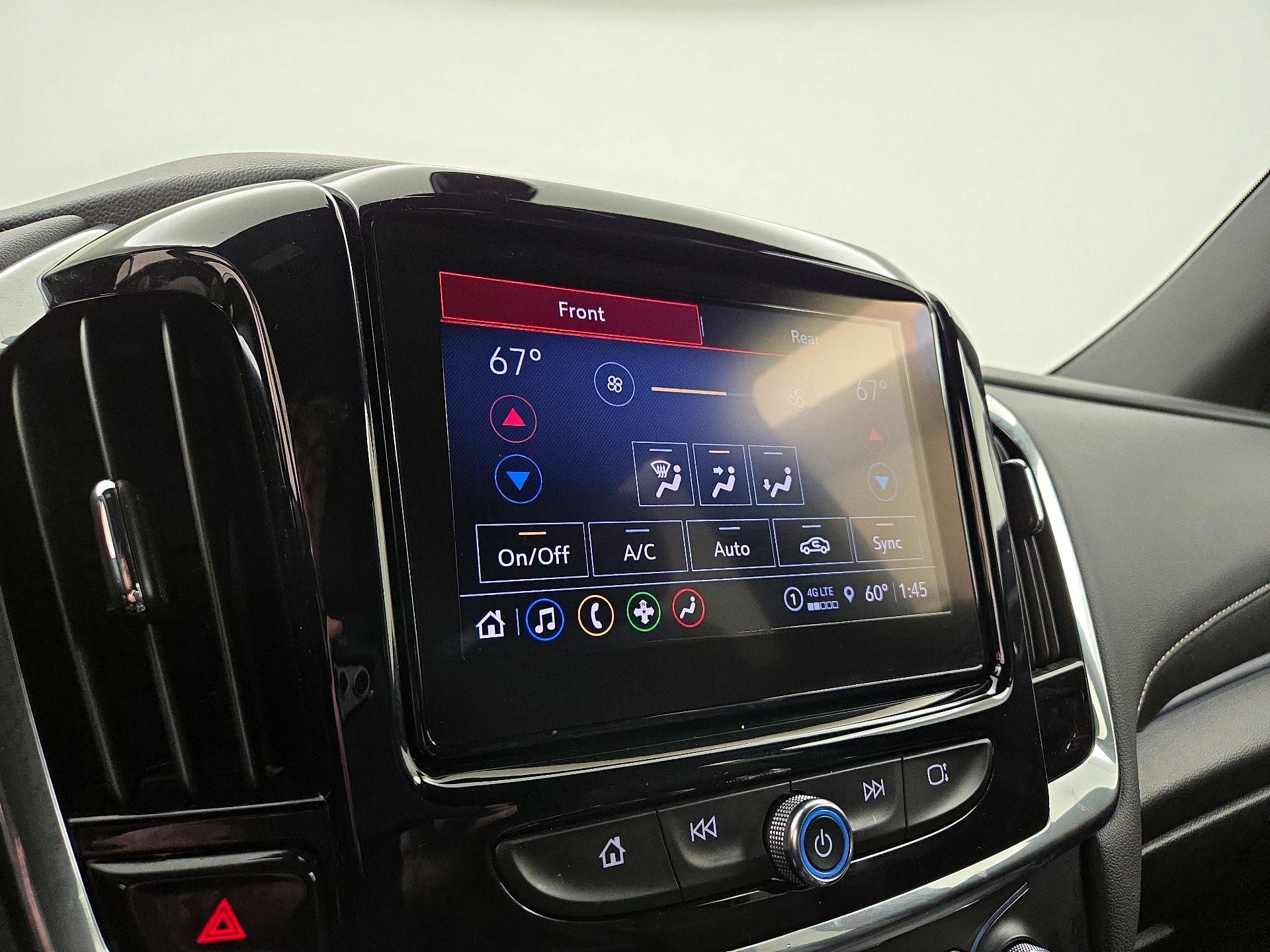 Thumbnail: 2023 Chevrolet Traverse - 16