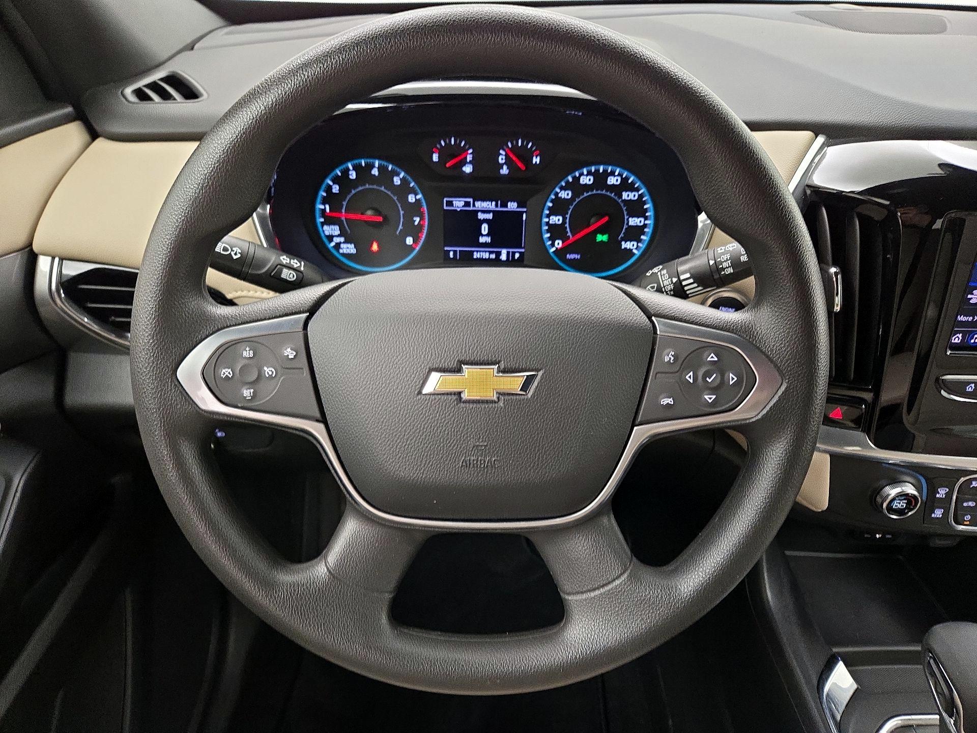 Thumbnail: 2023 Chevrolet Traverse - 10
