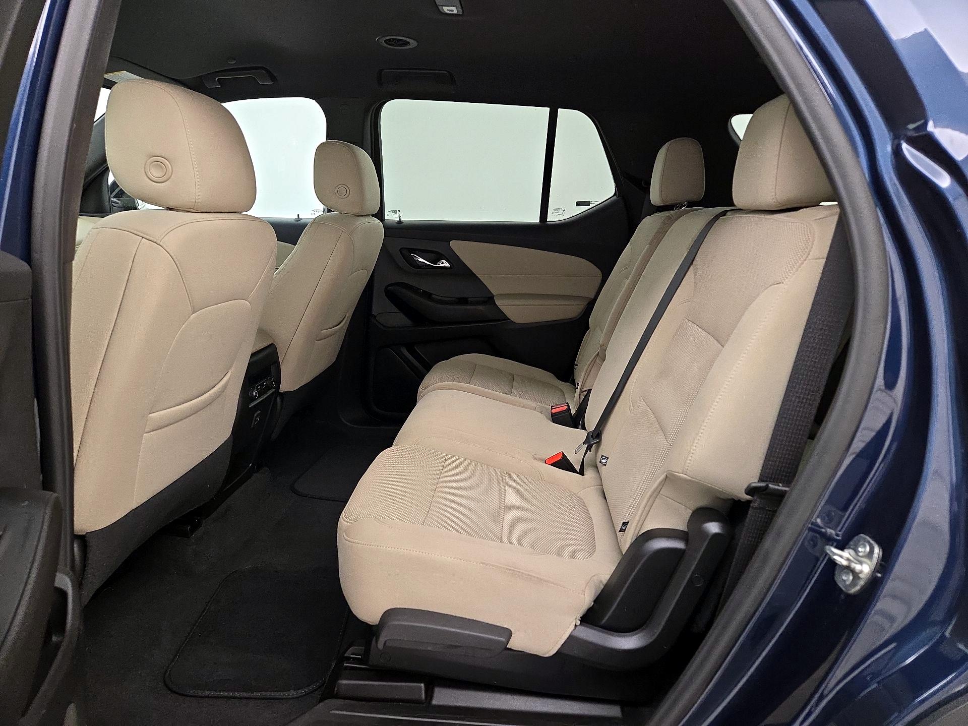 Thumbnail: 2023 Chevrolet Traverse - 19