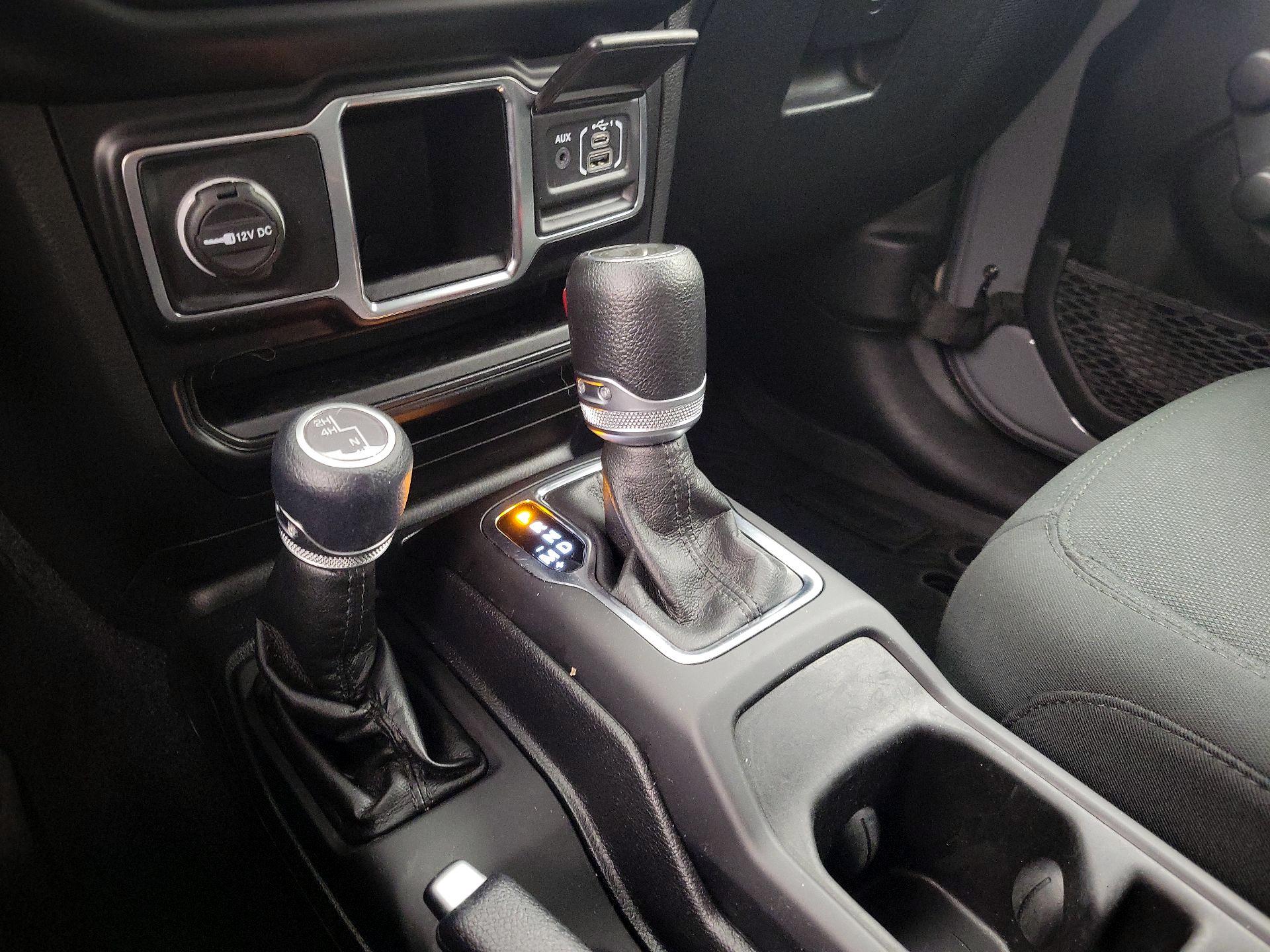 Thumbnail: 2022 Jeep Wrangler - 17