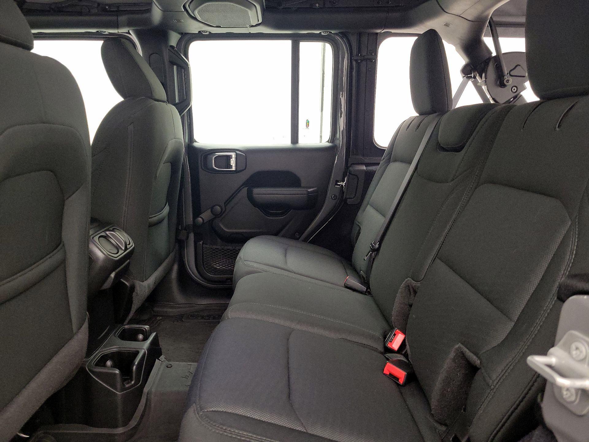 Thumbnail: 2022 Jeep Wrangler - 20