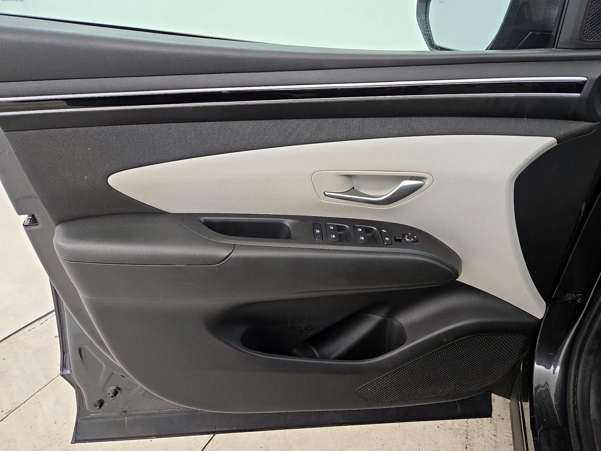 Thumbnail: 2023 Hyundai Tucson - 12