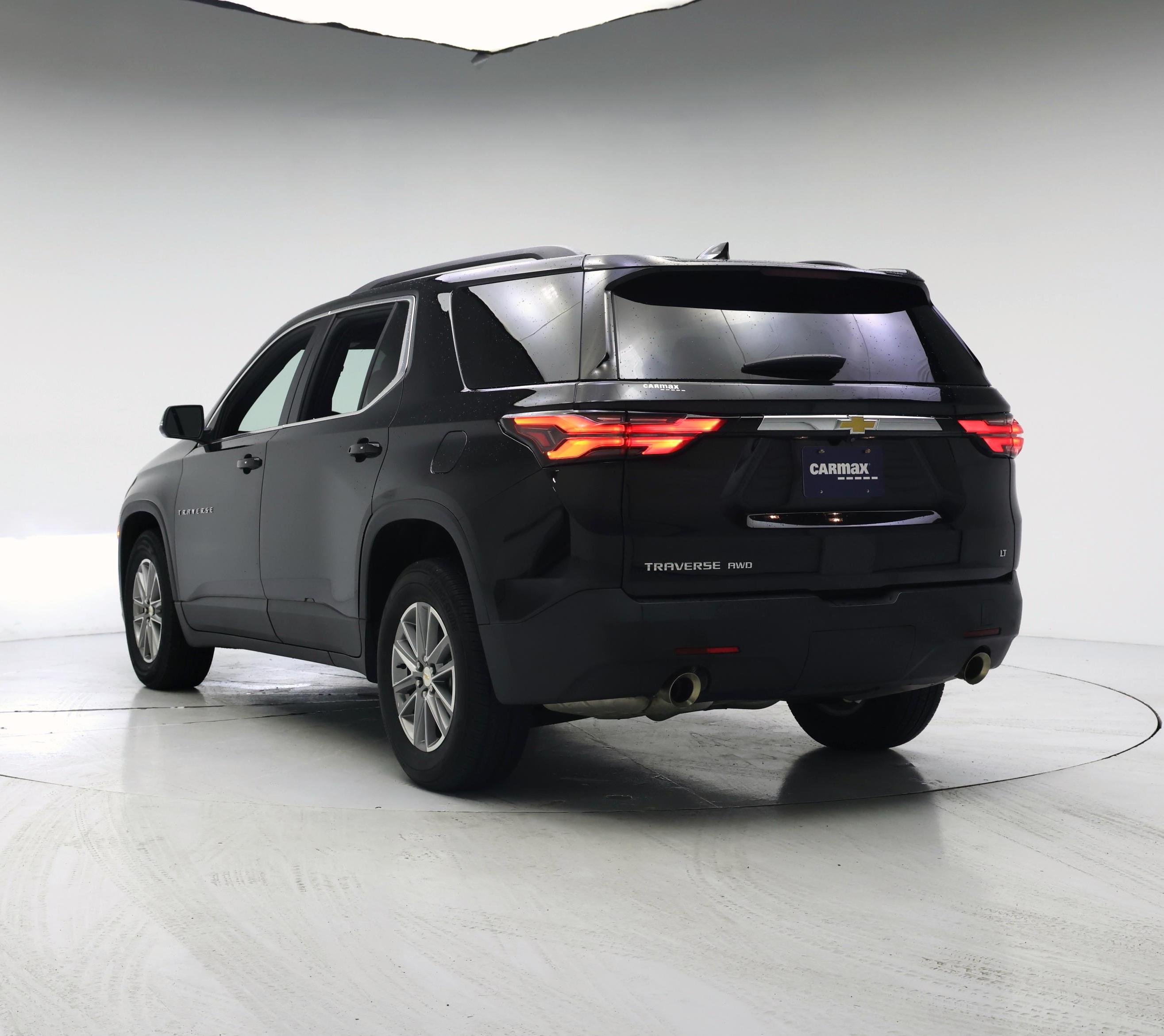 Thumbnail: 2023 Chevrolet Traverse - 2