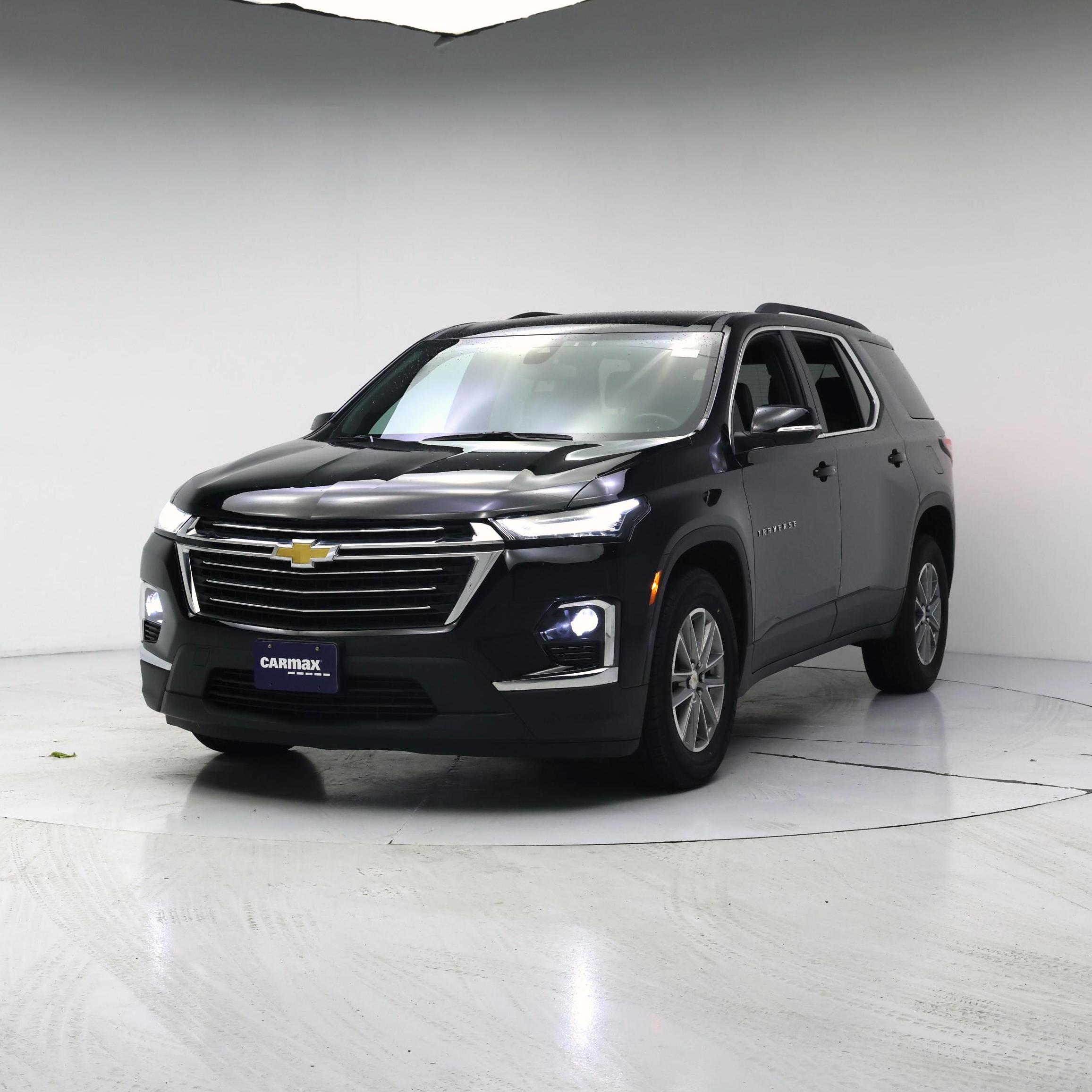 Thumbnail: 2023 Chevrolet Traverse - 4