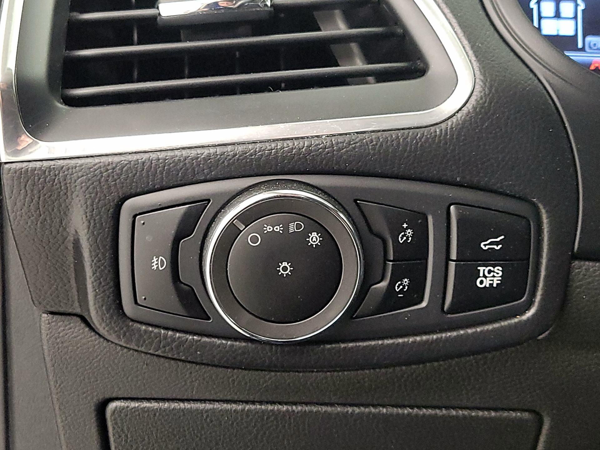 Thumbnail: 2023 Ford Edge - 13