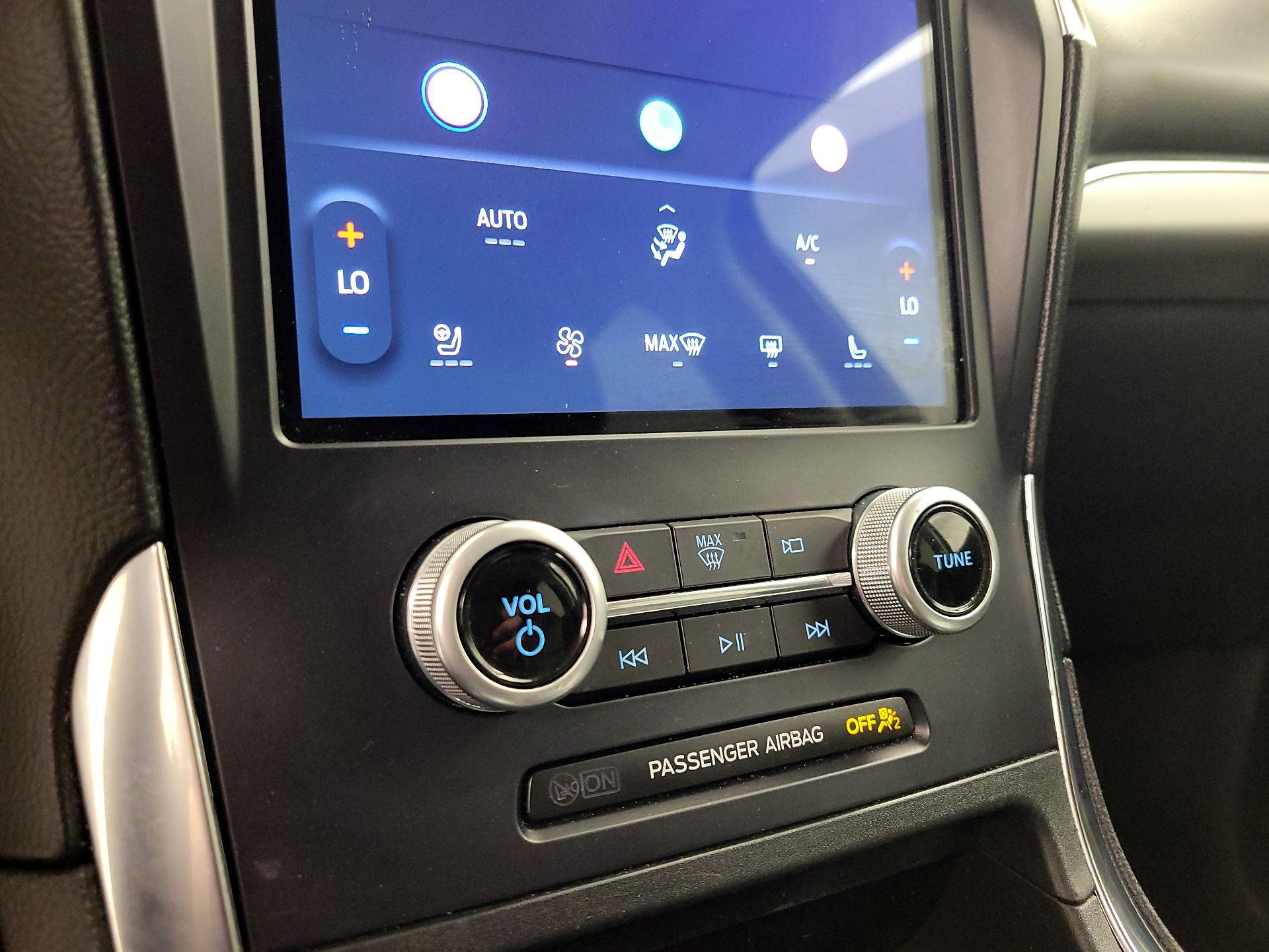 Thumbnail: 2023 Ford Edge - 15