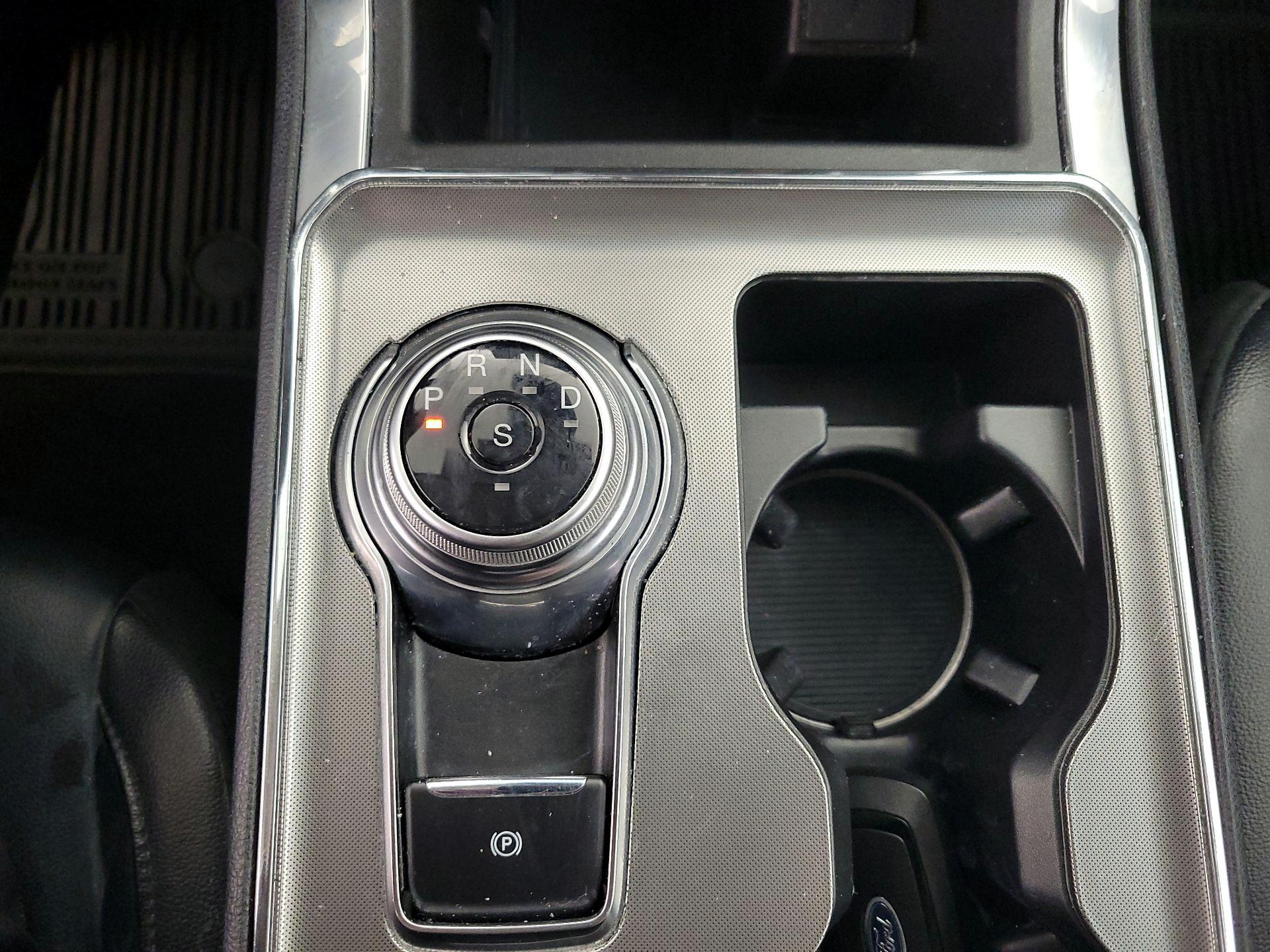 Thumbnail: 2023 Ford Edge - 16