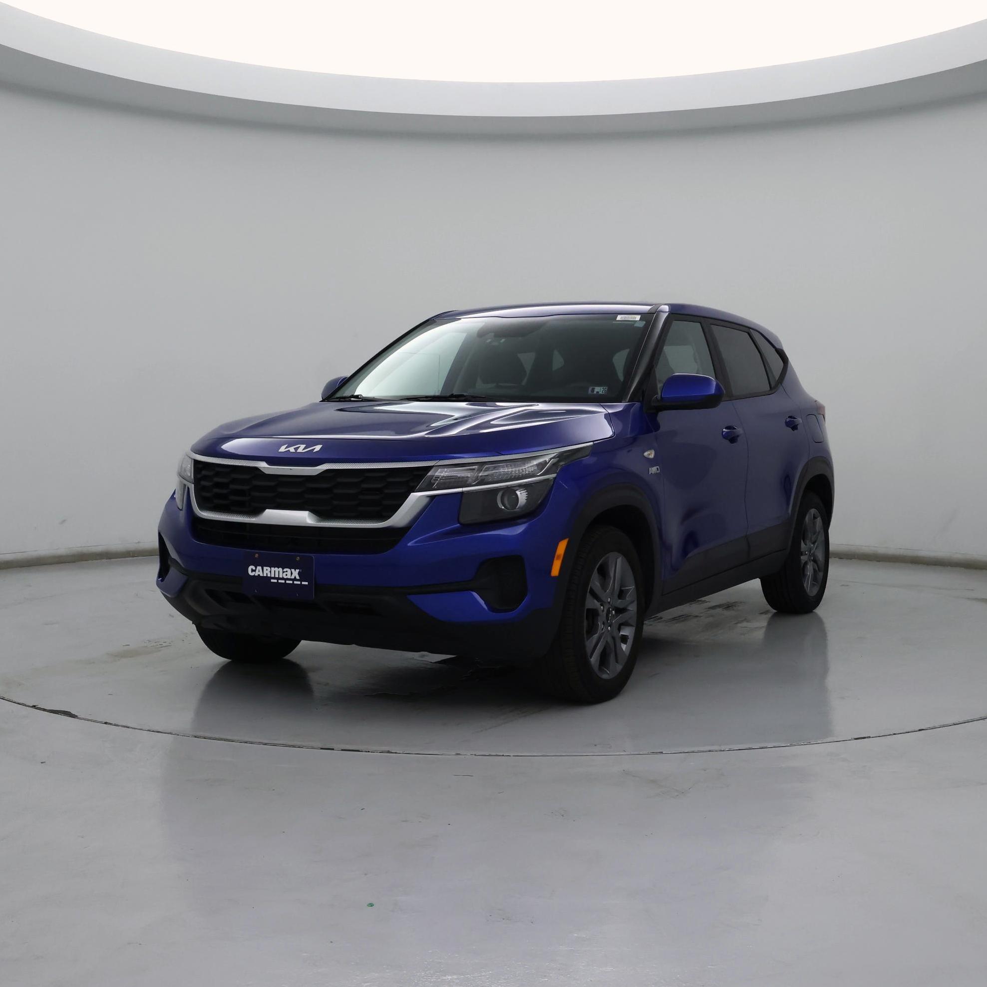 Thumbnail: 2023 Kia Seltos - 4