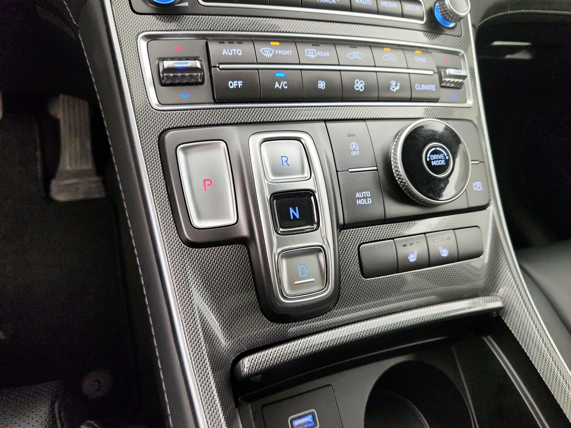 Thumbnail: 2023 Hyundai Santa Fe - 18