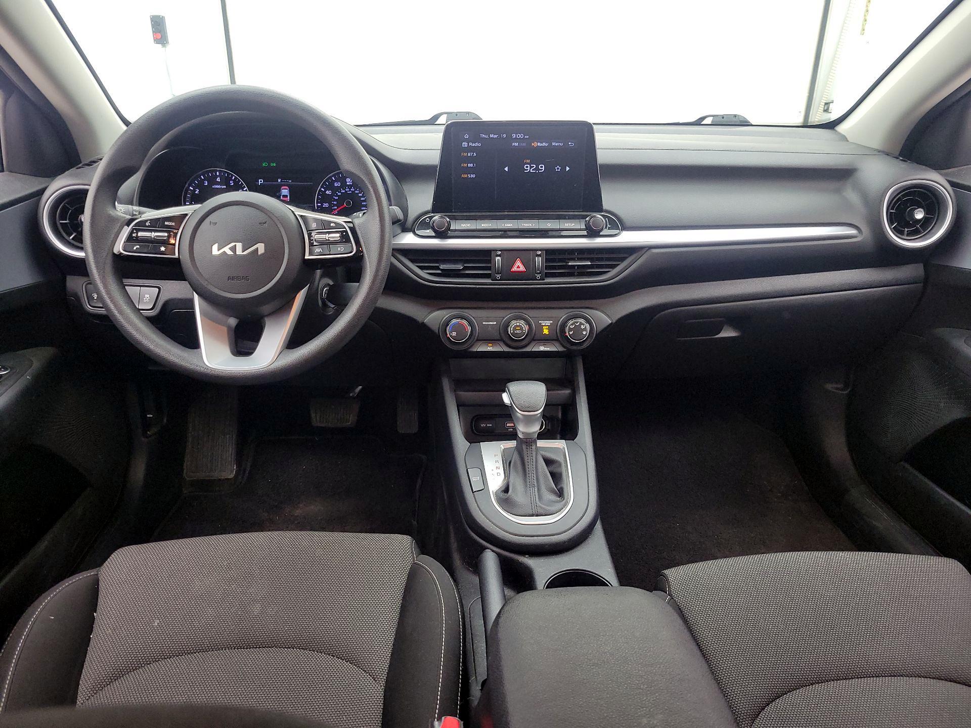 Thumbnail: 2023 Kia Forte - 9