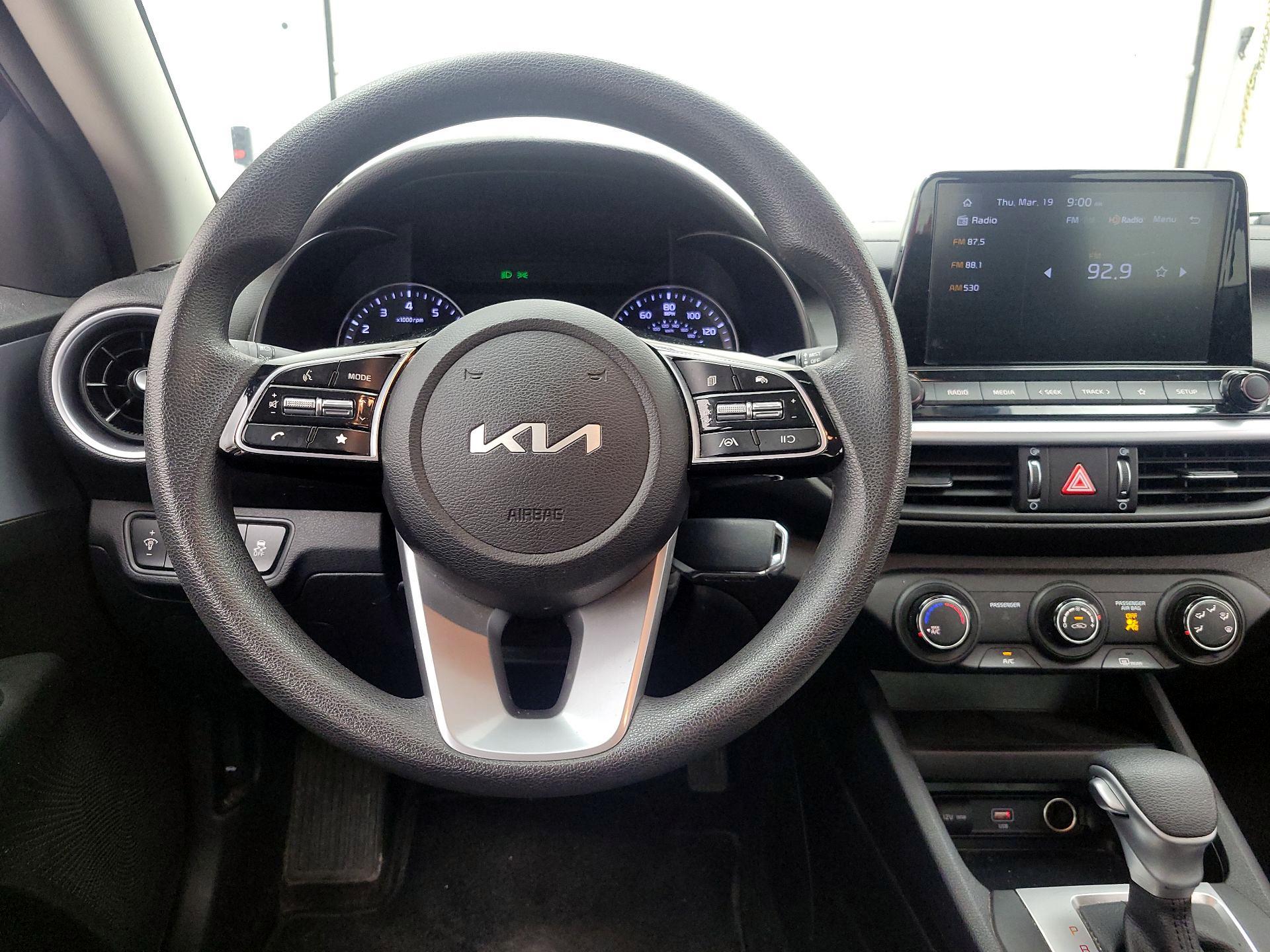 Thumbnail: 2023 Kia Forte - 10