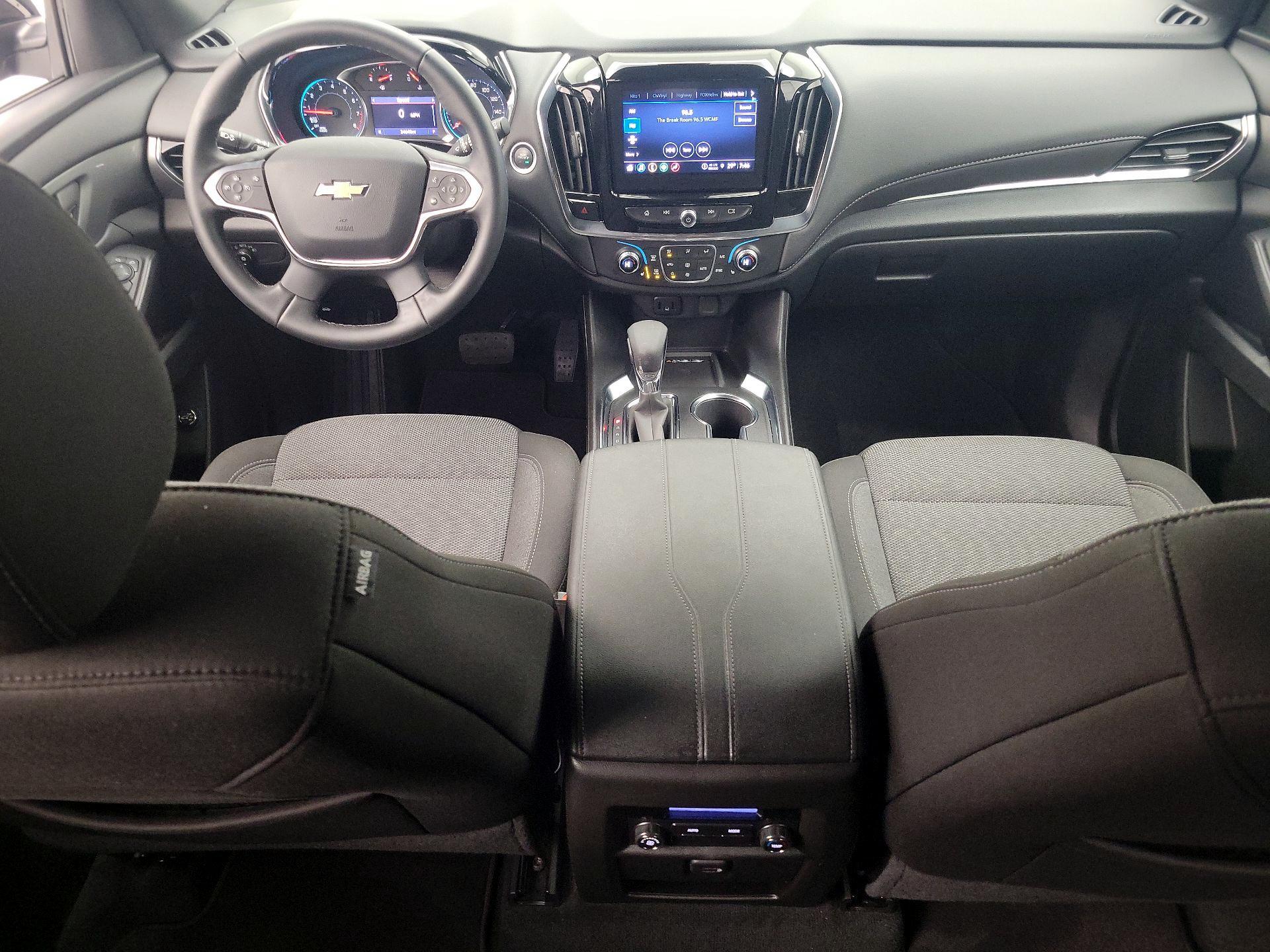 Thumbnail: 2023 Chevrolet Traverse - 9