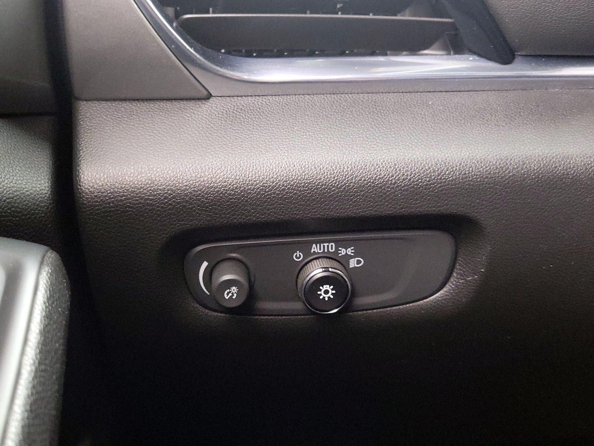 Thumbnail: 2023 Chevrolet Traverse - 13