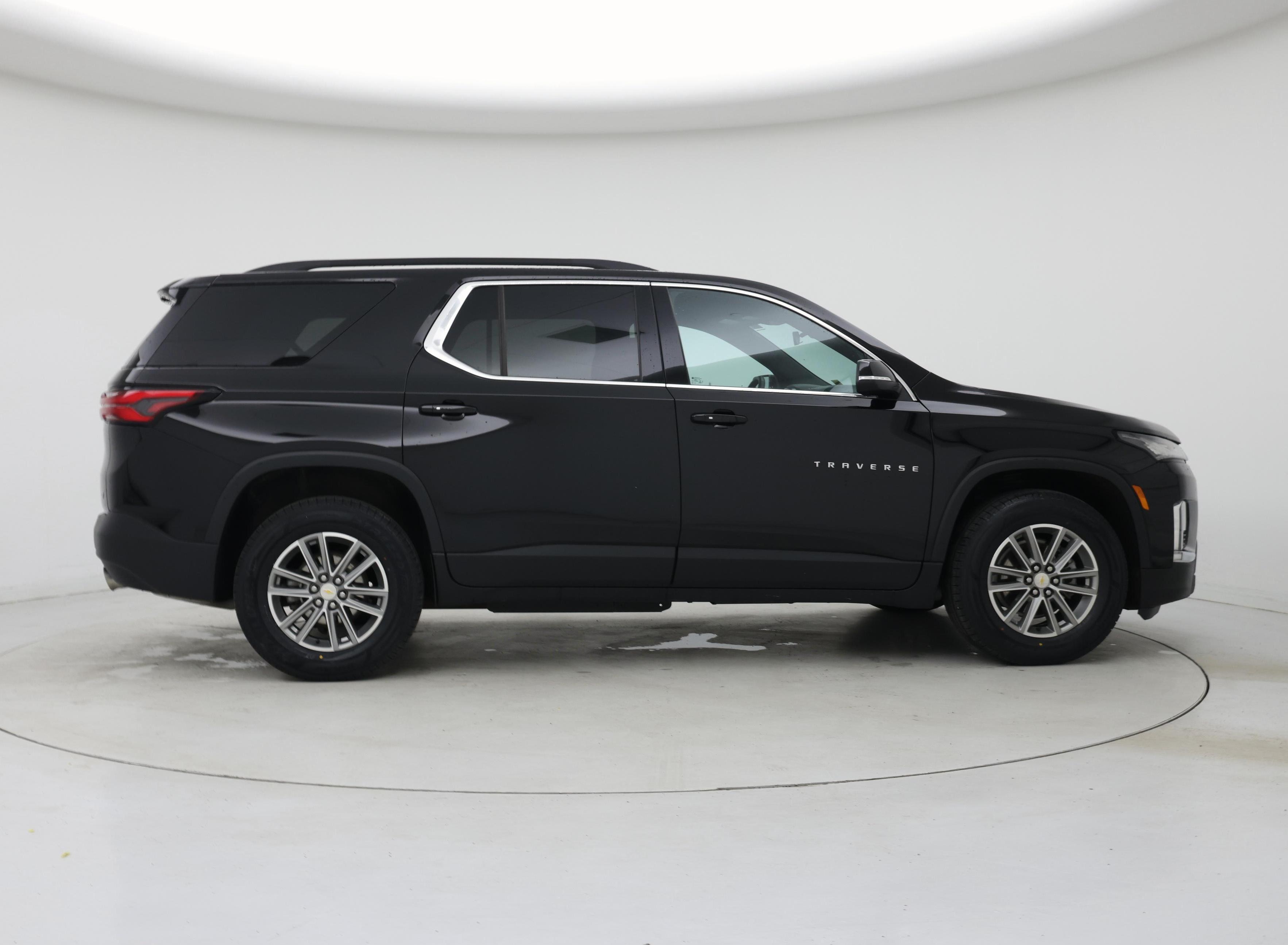Thumbnail: 2023 Chevrolet Traverse - 7