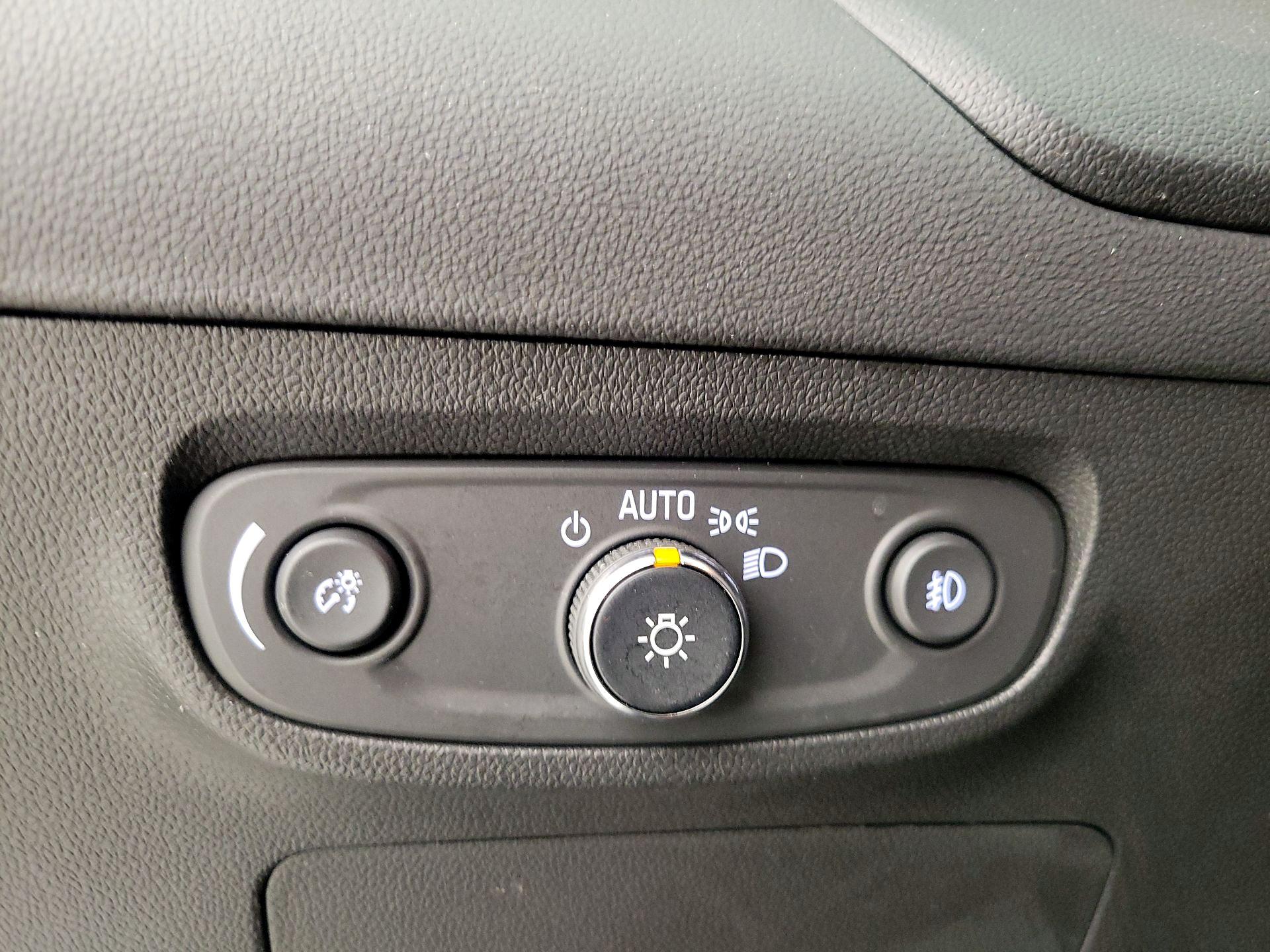 Thumbnail: 2022 Buick Encore GX - 13