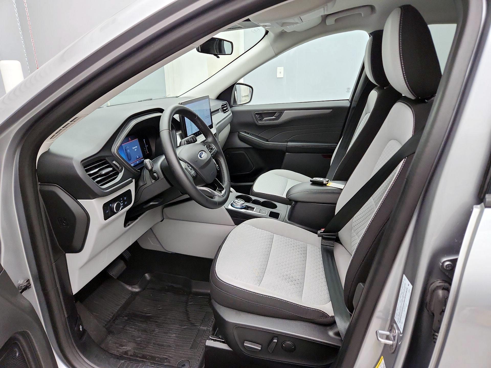 Thumbnail: 2023 Ford Escape - 11