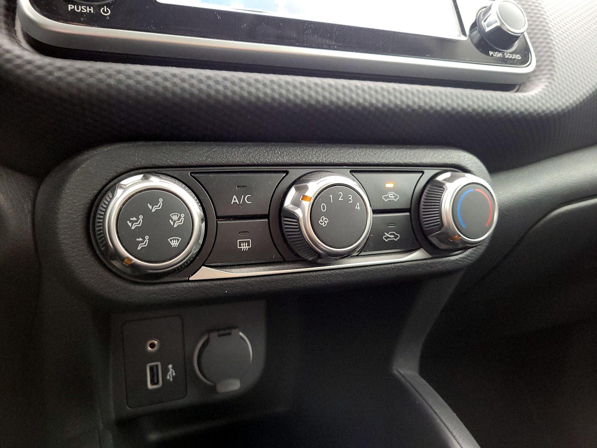 Thumbnail: 2025 Nissan Kicks - 14