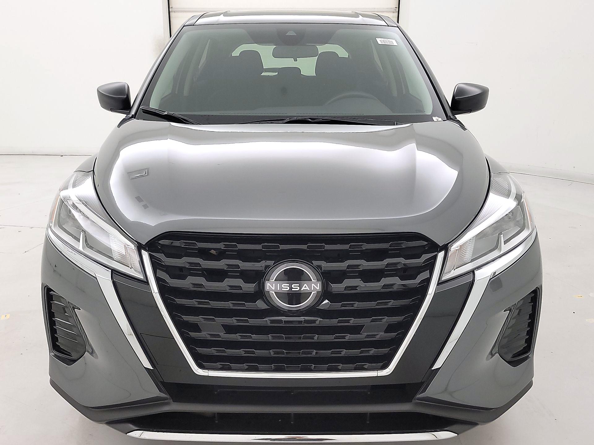 Thumbnail: 2025 Nissan Kicks - 2