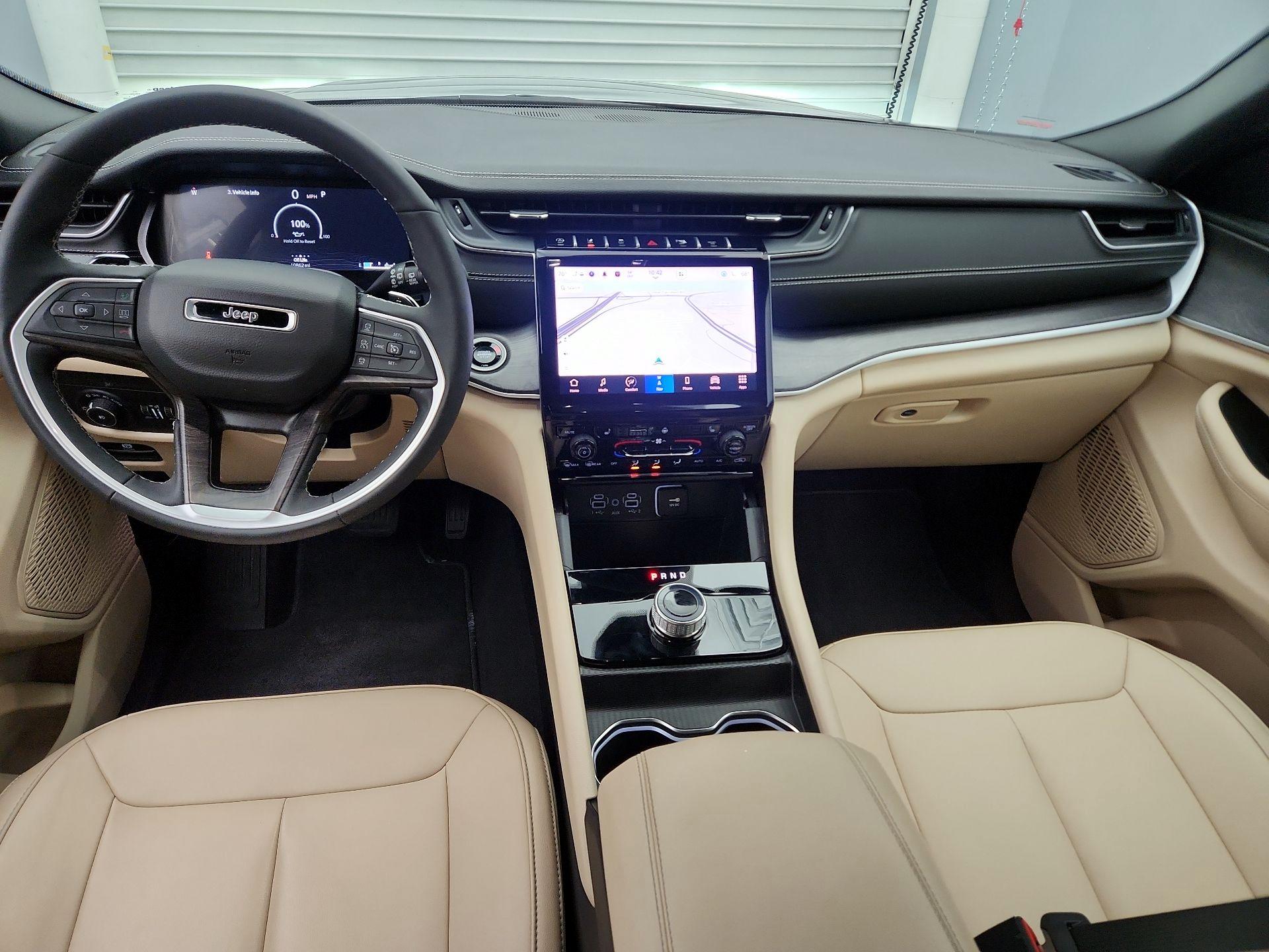 Thumbnail: 2025 Jeep Grand Cherokee - 9