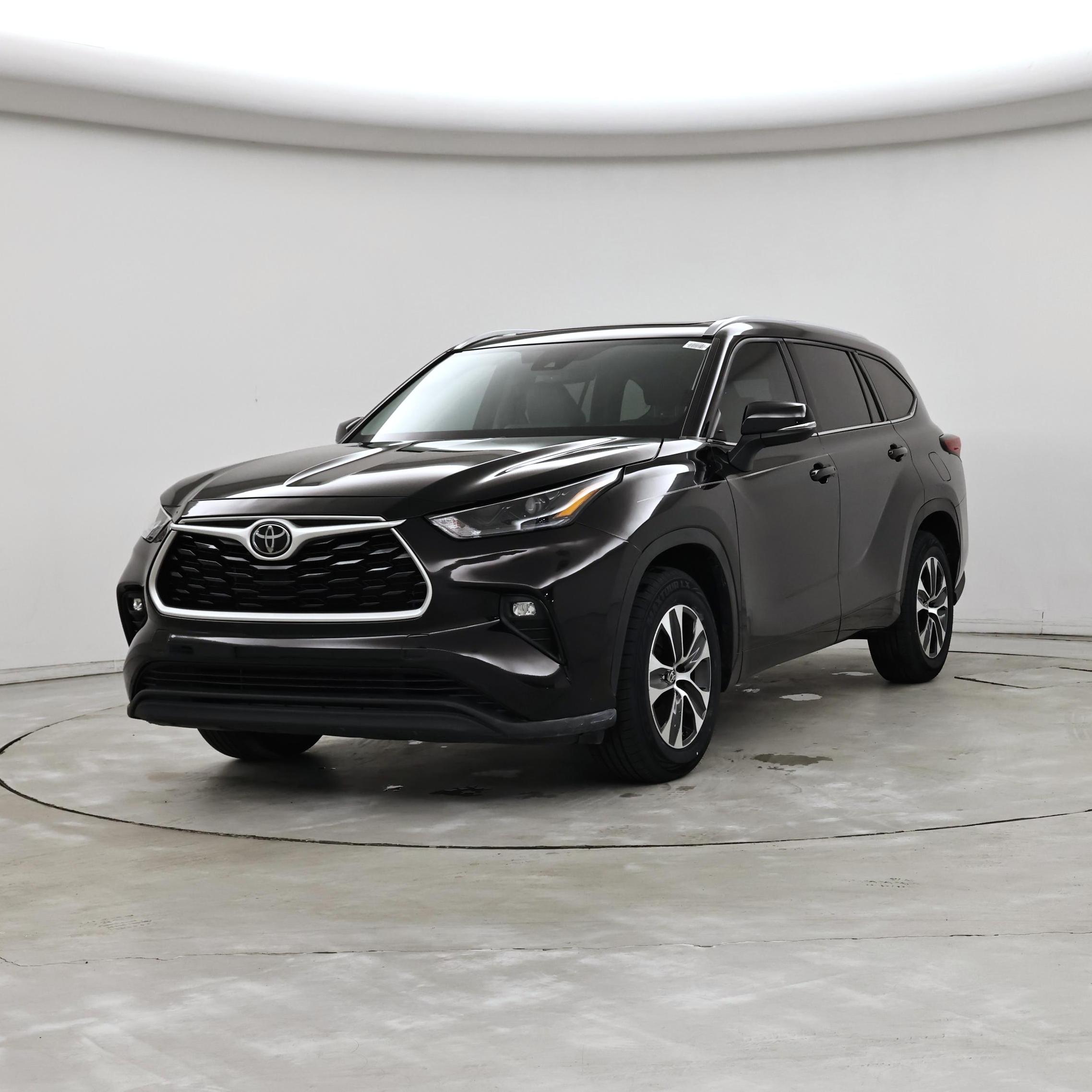 Thumbnail: 2022 Toyota Highlander - 4