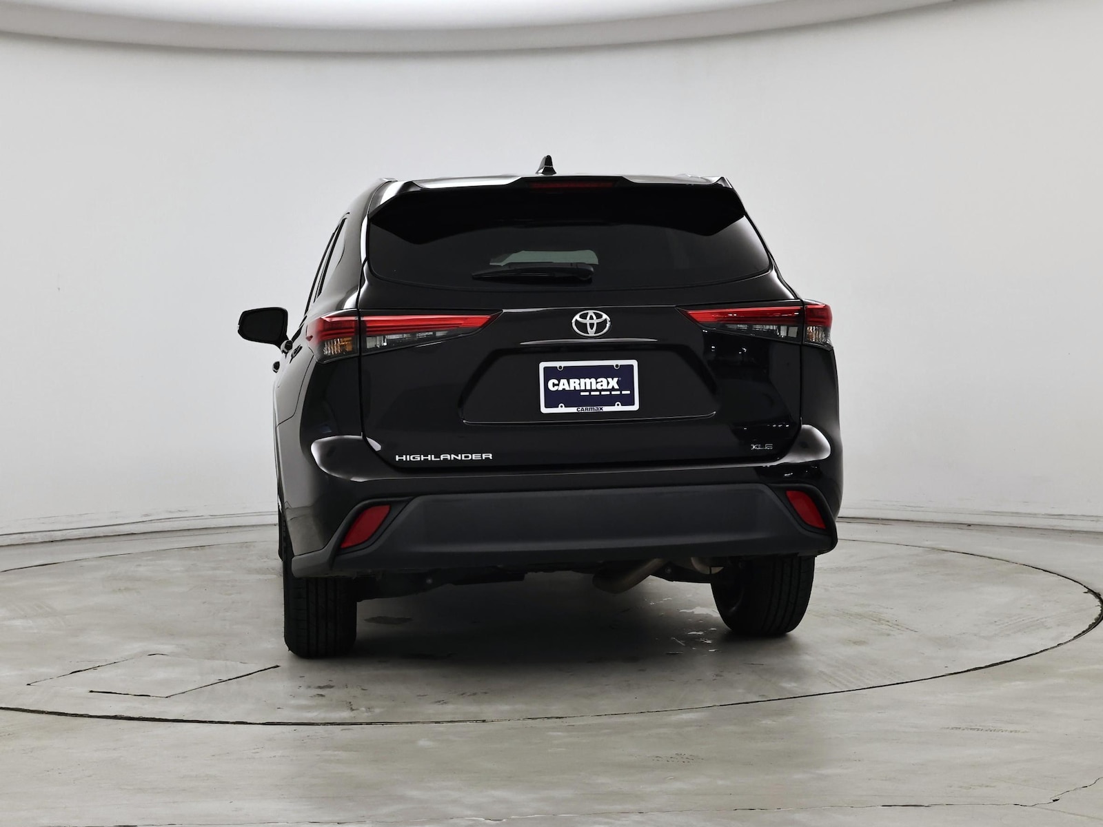 2022 Toyota Highlander XLE - Photo 7