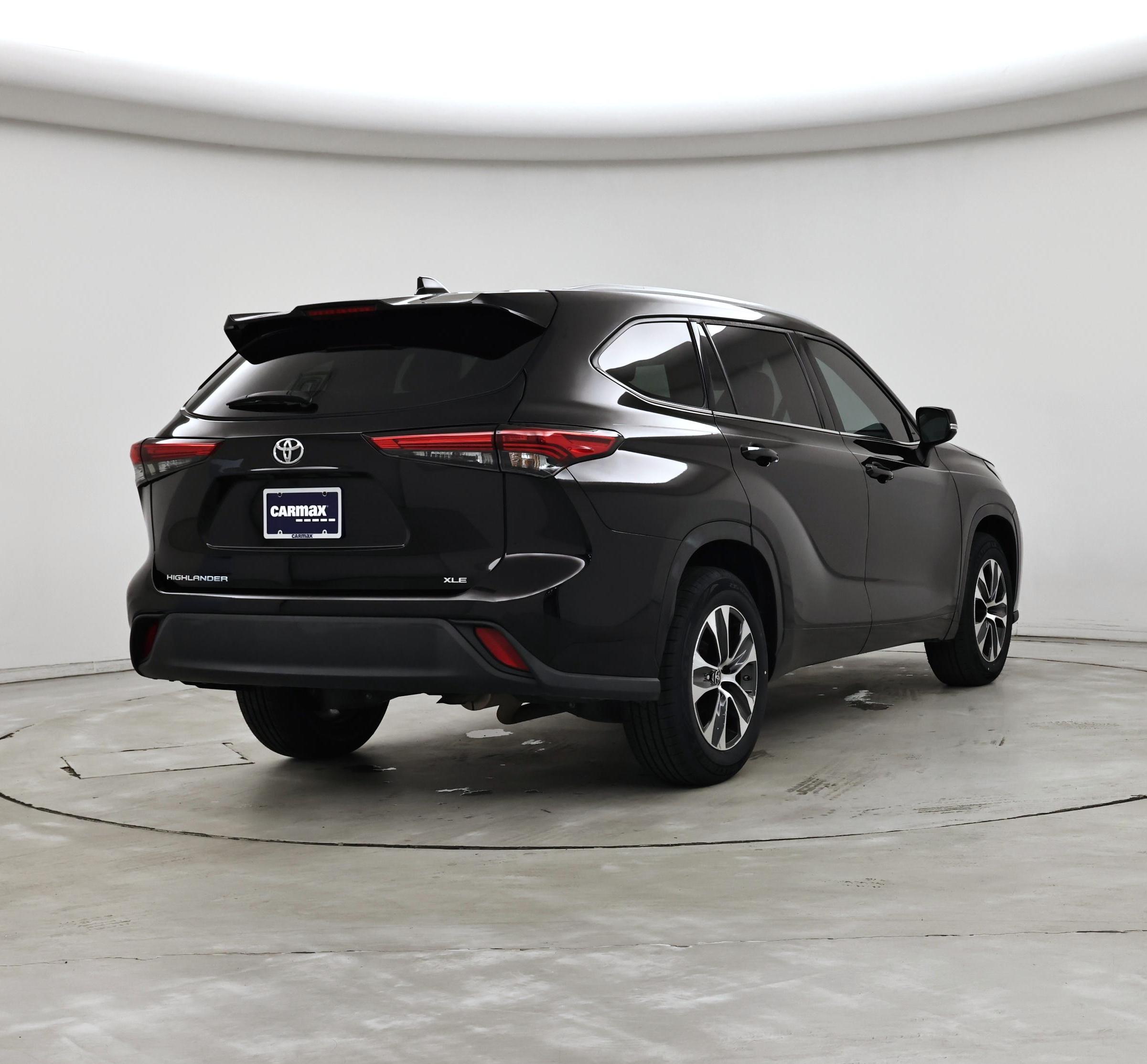 Thumbnail: 2022 Toyota Highlander - 8