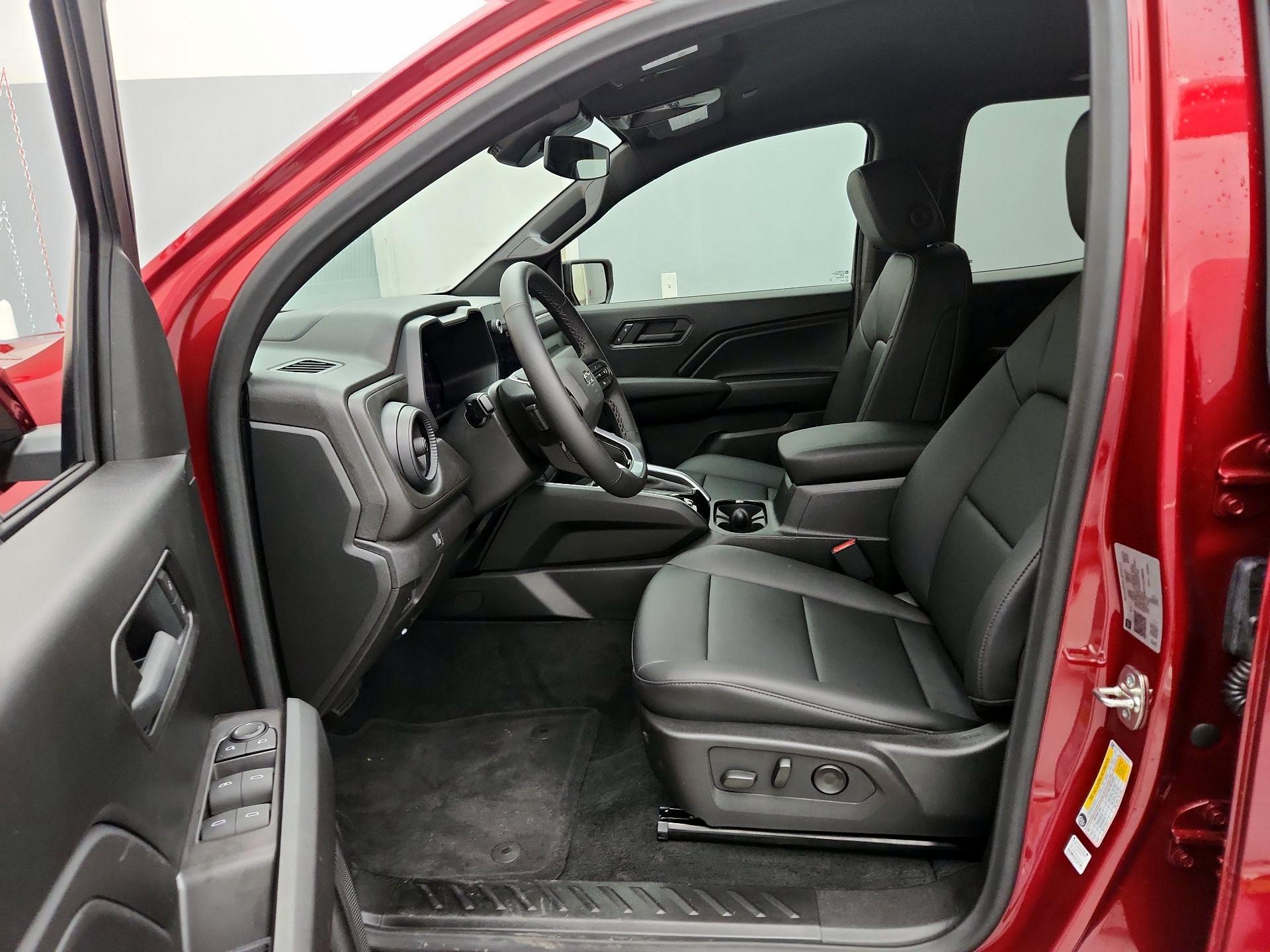 Thumbnail: 2026 Chevrolet Colorado - 11