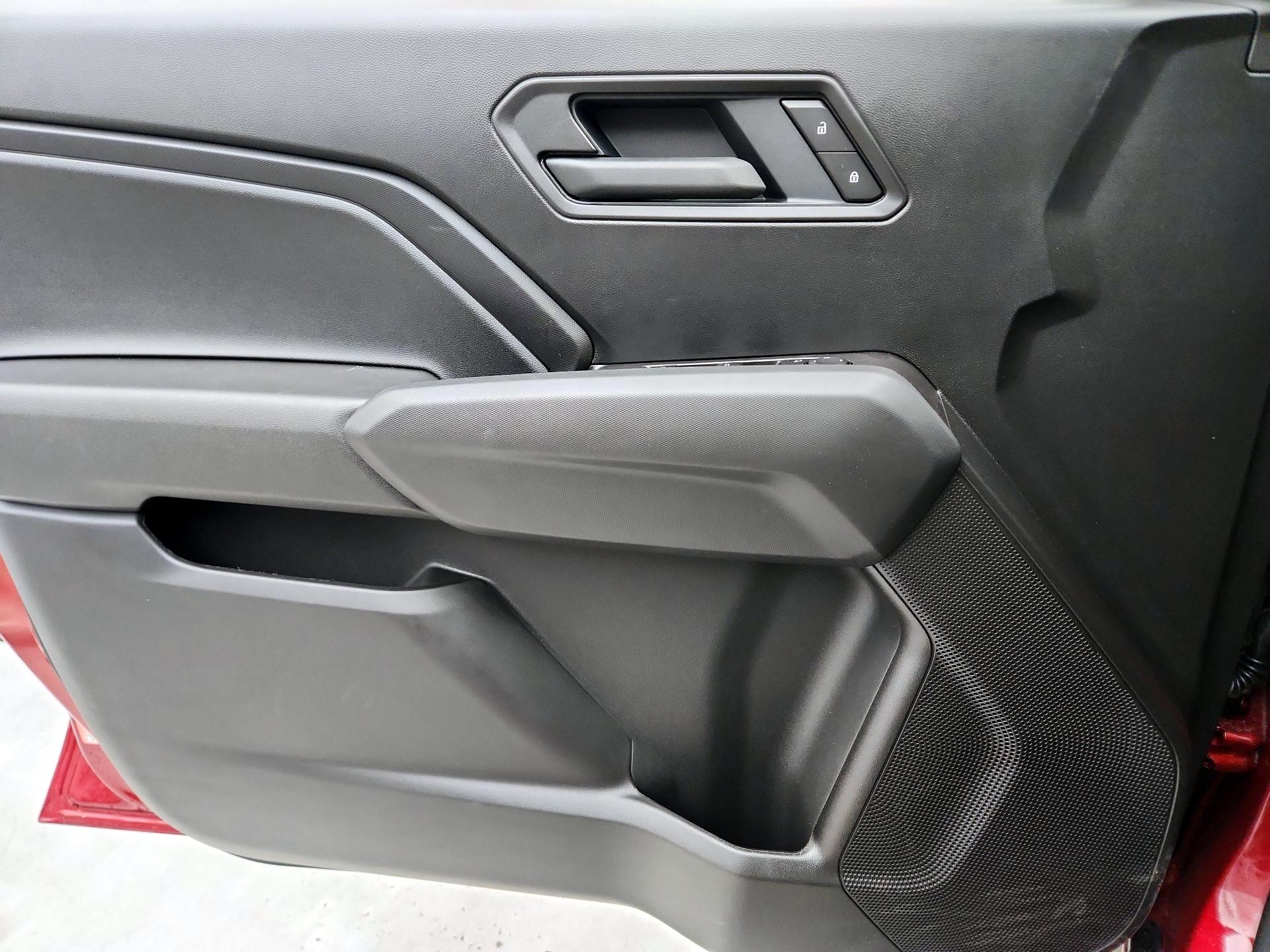 Thumbnail: 2026 Chevrolet Colorado - 12