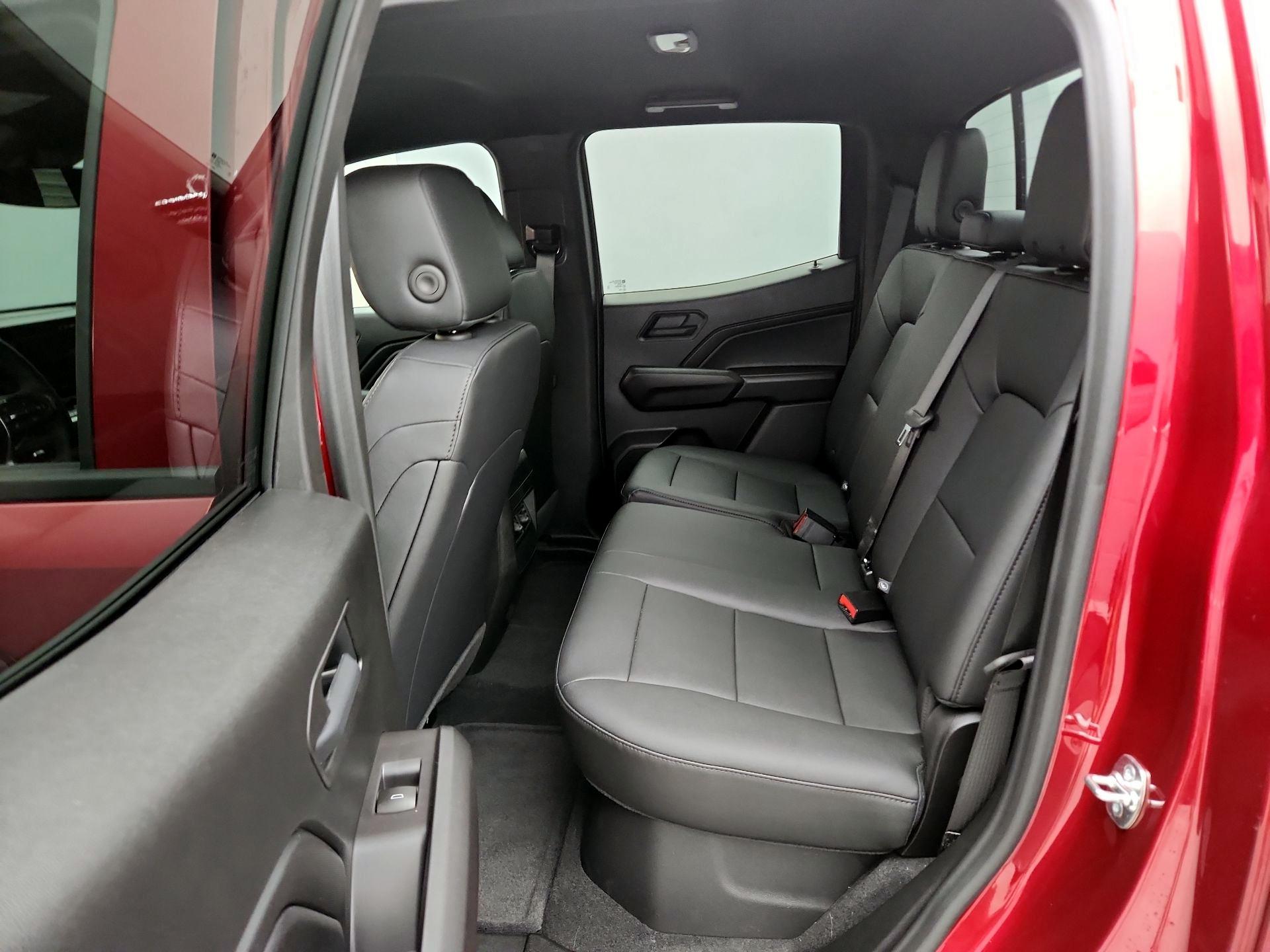 Thumbnail: 2026 Chevrolet Colorado - 19