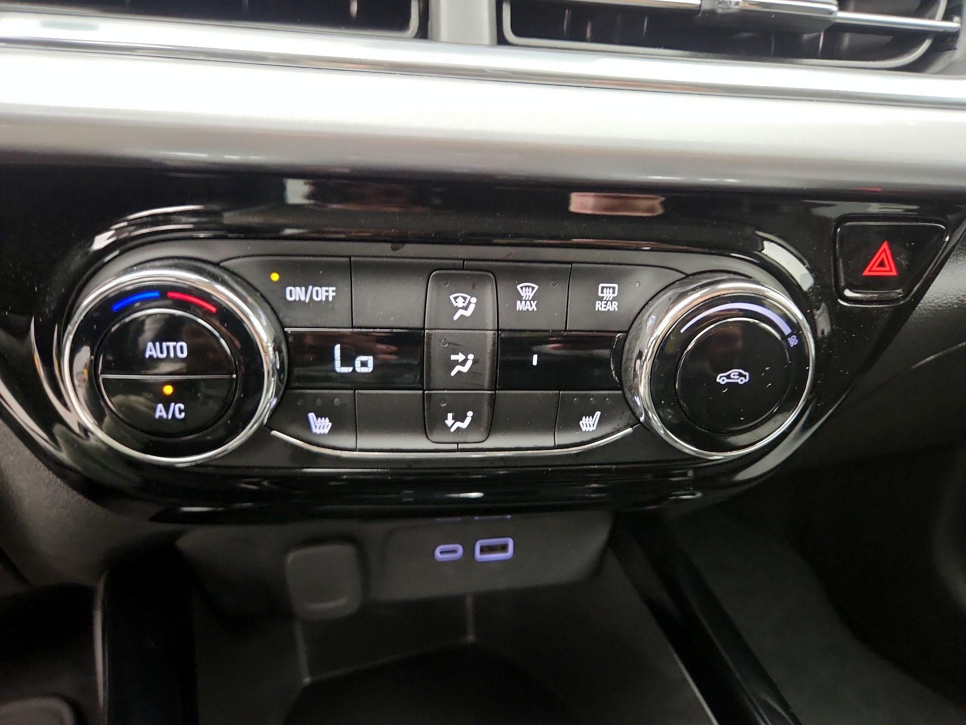 Thumbnail: 2024 Chevrolet Trax - 16