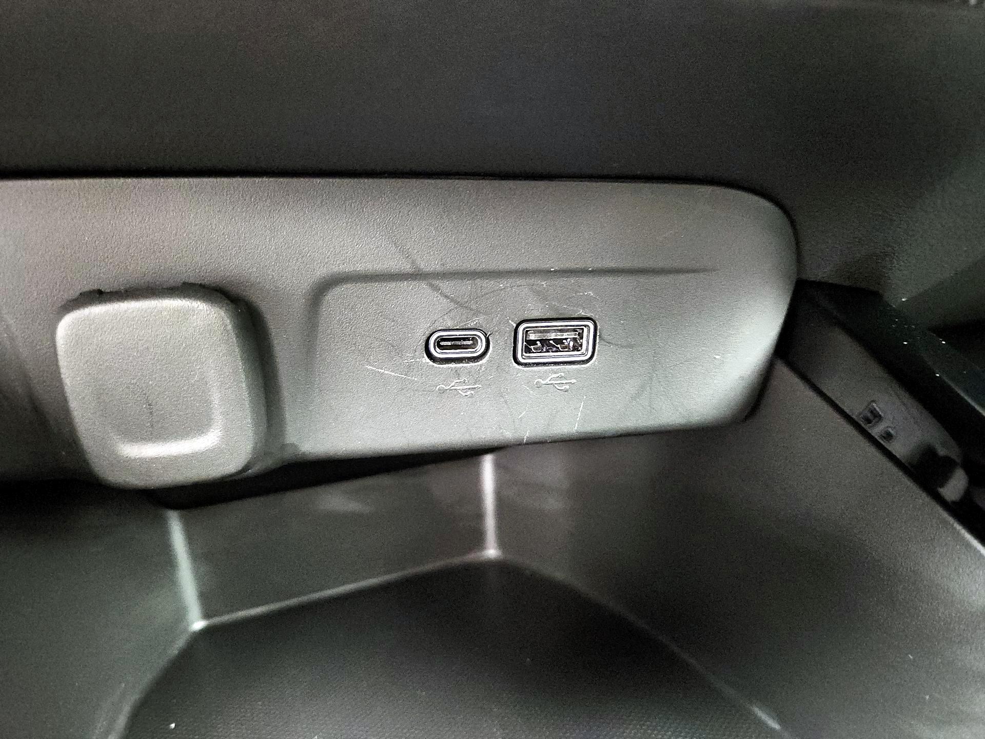 Thumbnail: 2024 Chevrolet Trax - 18