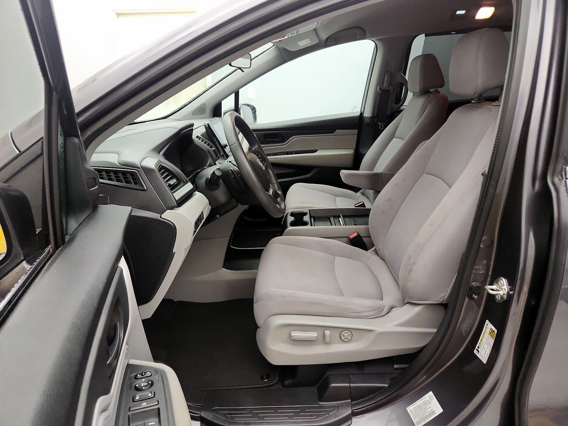 Thumbnail: 2018 Honda Odyssey - 11