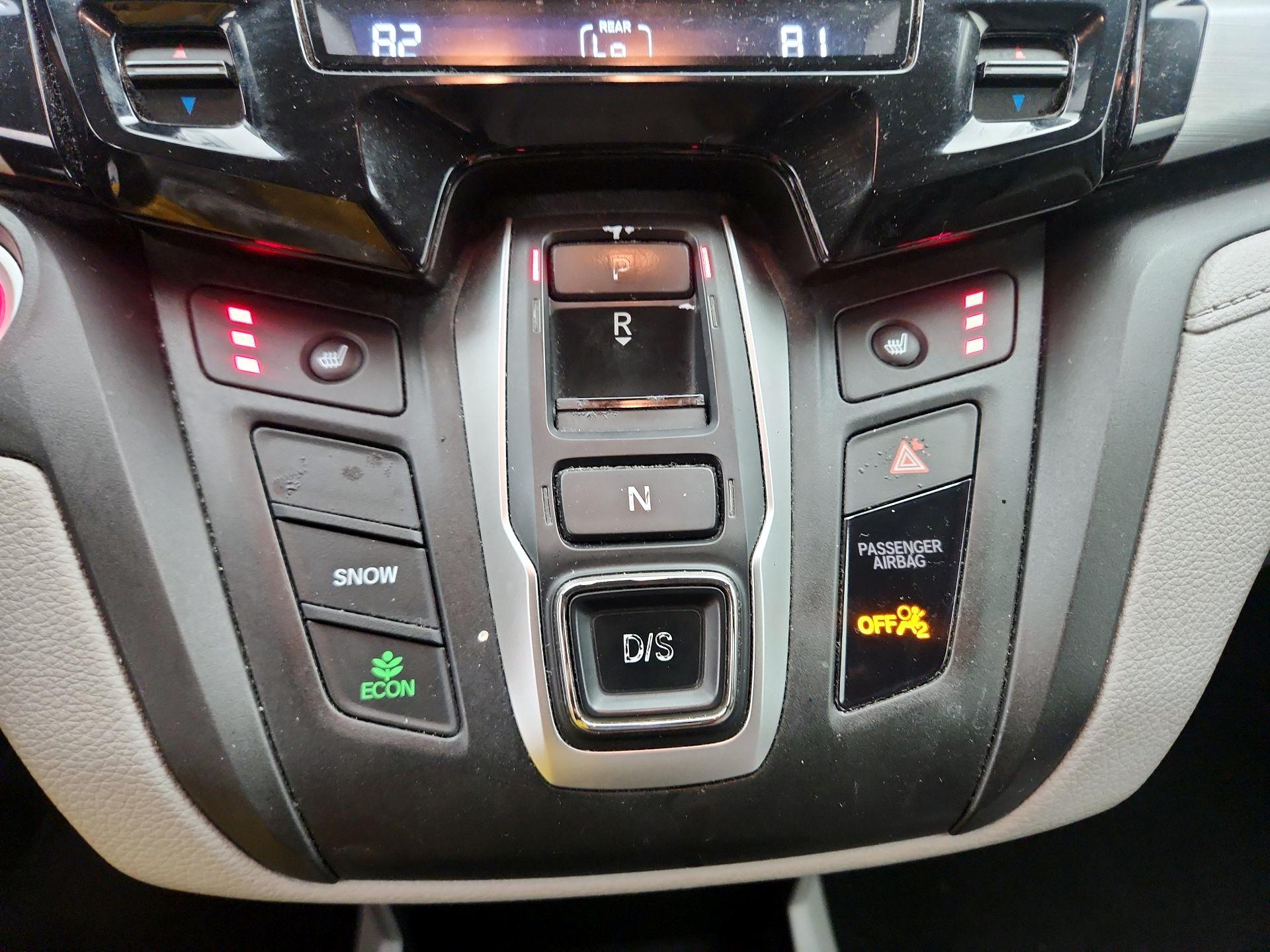 Thumbnail: 2018 Honda Odyssey - 17
