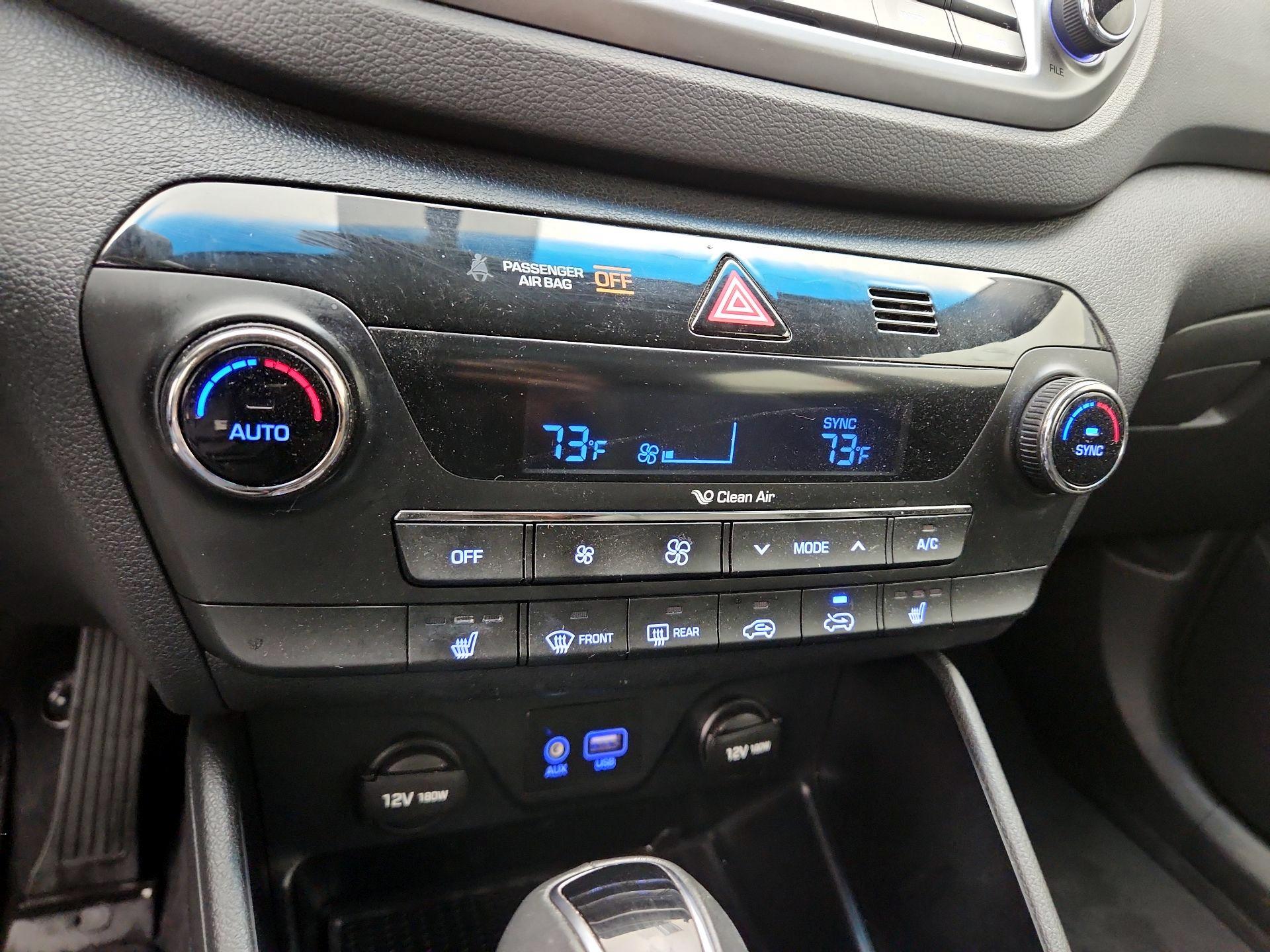 Thumbnail: 2016 Hyundai Tucson - 16