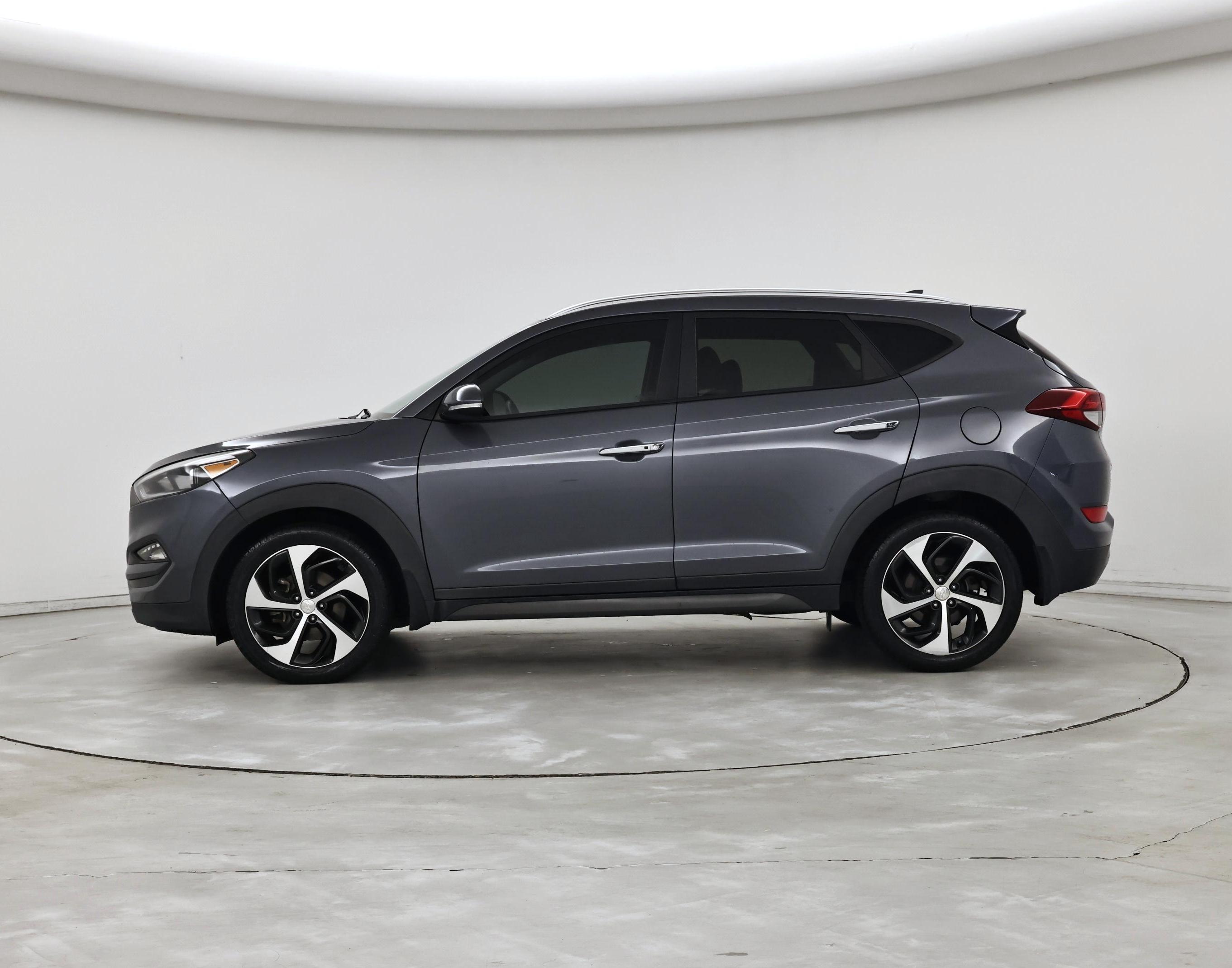 Thumbnail: 2016 Hyundai Tucson - 3