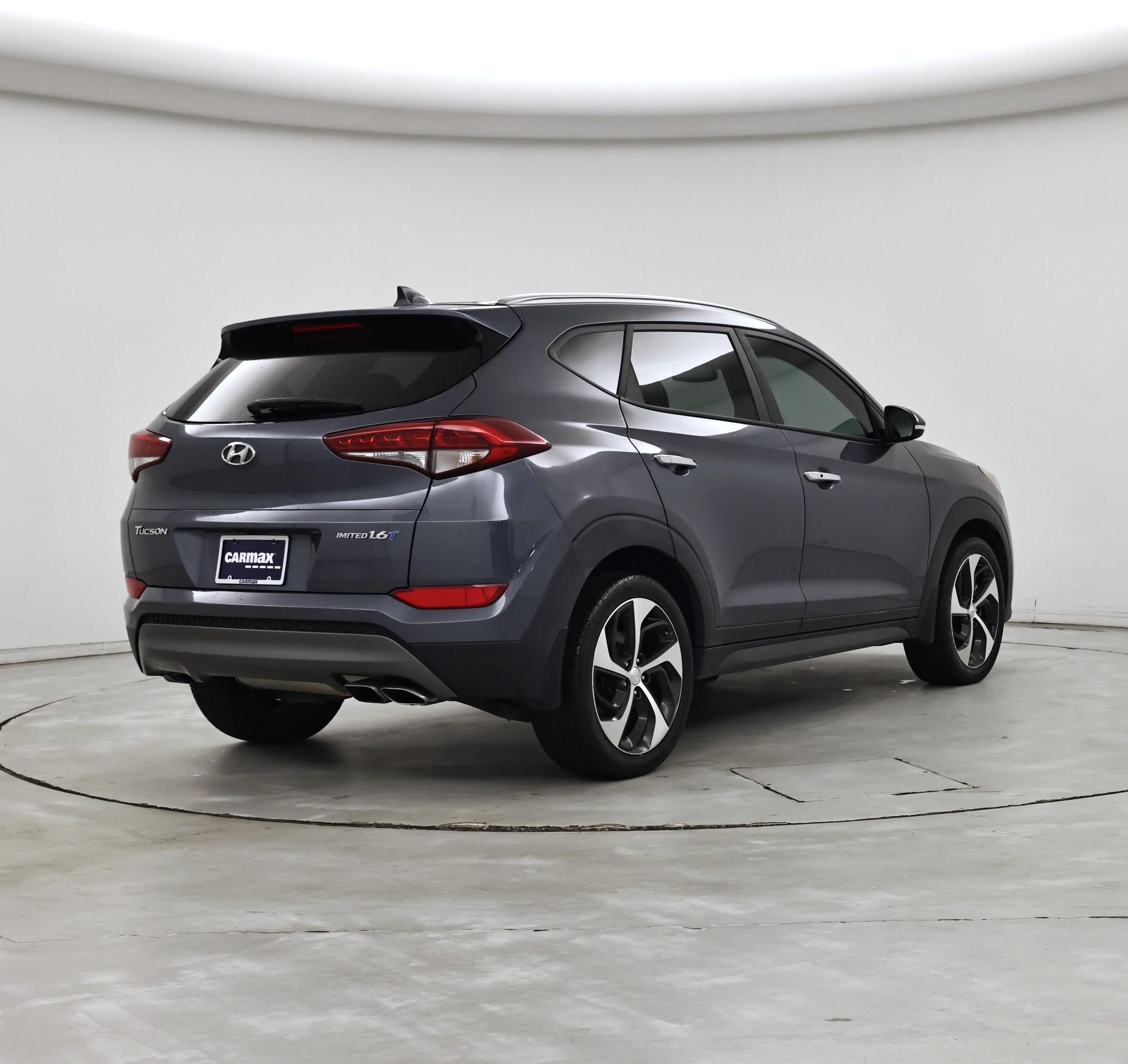 Thumbnail: 2016 Hyundai Tucson - 8